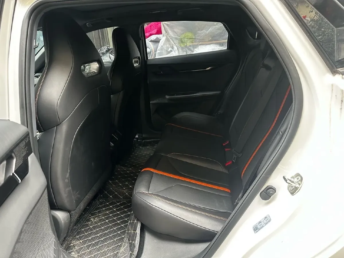 2024 ChangAn UNI-V 1.5T 188HP L4 7DCT,autocango,china used car exporter,china ev exporter,chinese used car exporter,chinese used ev exporter