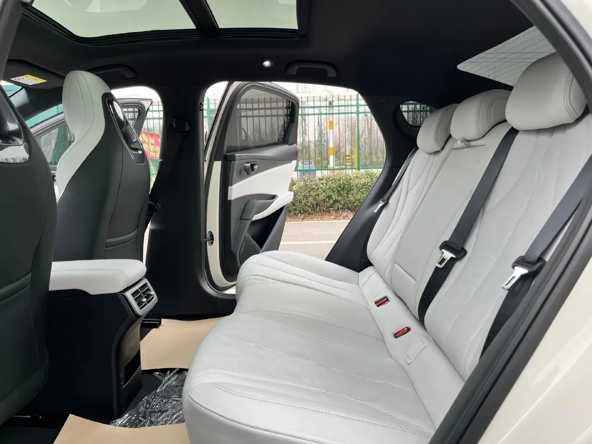 2025 BYD Seal 06 1.5L 101HP L4 E-CVT PHEV 15.87KWH,autocango,china used car exporter,china ev exporter,chinese used car exporter,chinese used ev exporter