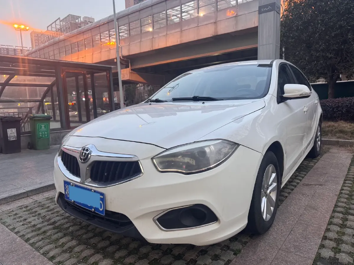 2017 Brilliance Auto H530 1.6L 118HP L4 5MT,autocango,china used car exporter,china ev exporter,chinese used car exporter,chinese used ev exporter