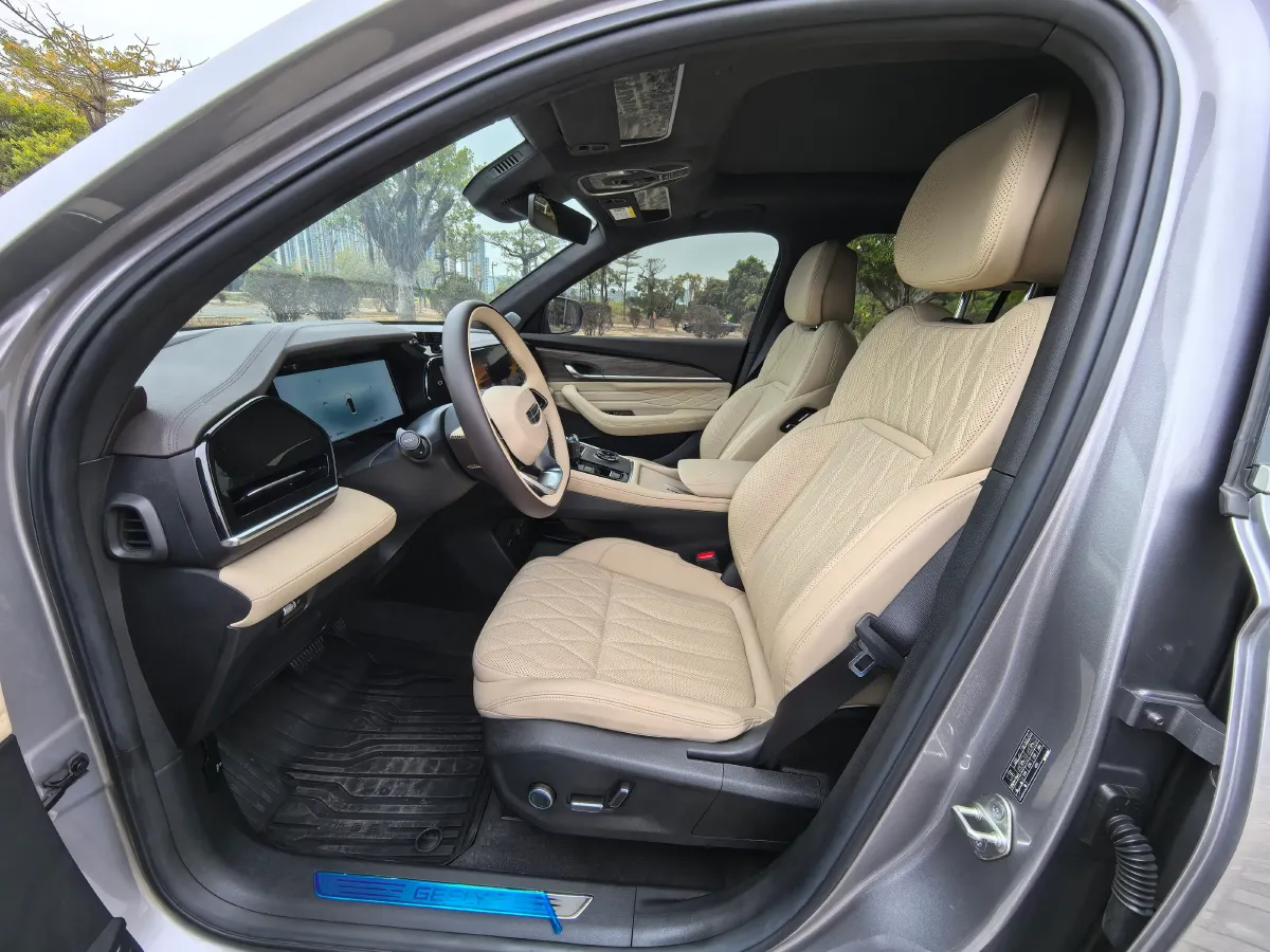 2025 Geely Monjaro 2.0T 238HP L4 8AT,autocango,china used car exporter,china ev exporter,chinese used car exporter,chinese used ev exporter