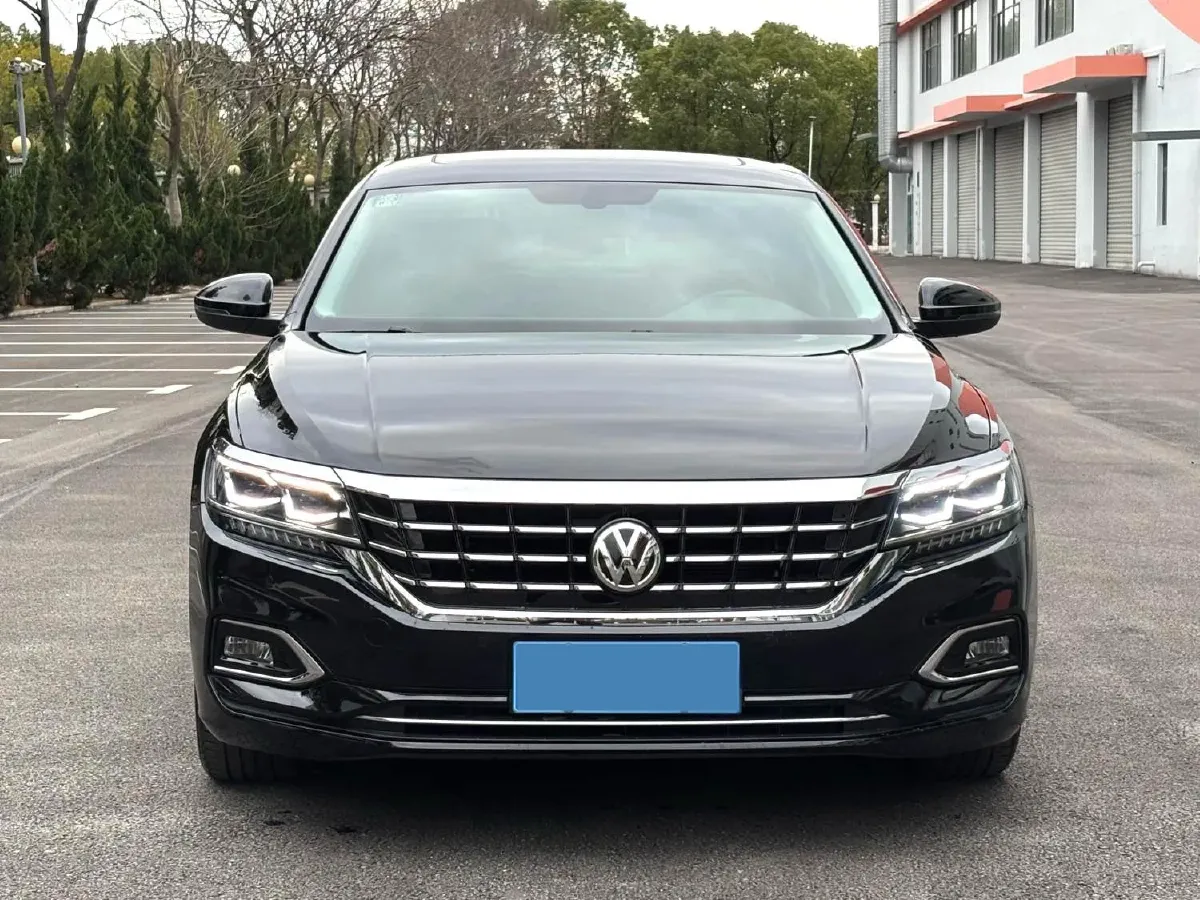 2019 Volvo V40 1.5T 152HP L4 6AT,autocango,china used car exporter,china ev exporter,chinese used car exporter,chinese used ev exporter