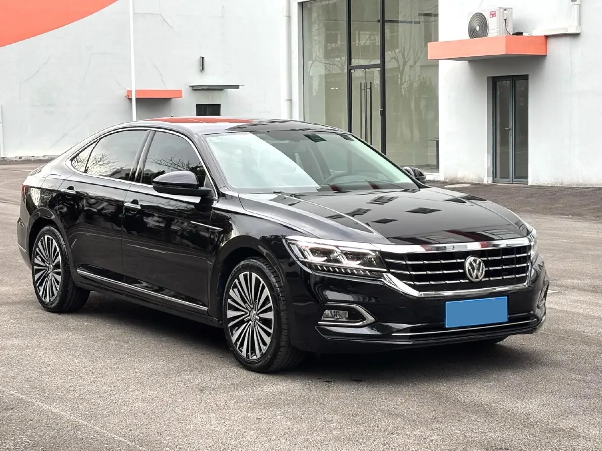 2019 Volvo V40 1.5T 152HP L4 6AT,autocango,china used car exporter,china ev exporter,chinese used car exporter,chinese used ev exporter