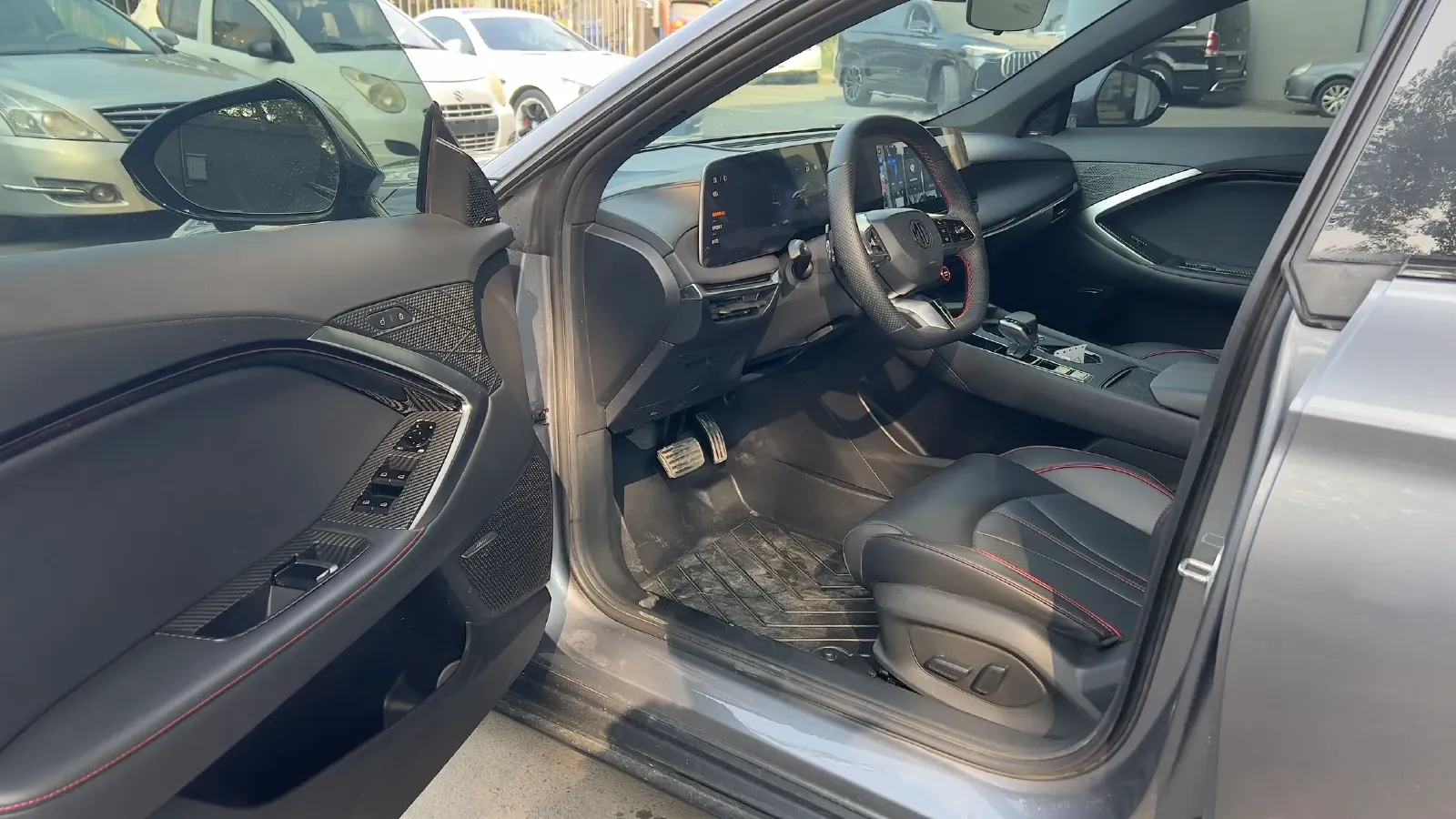 2023 MG 7 2.0T 261HP L4 9AT,autocango,china used car exporter,china ev exporter,chinese used car exporter,chinese used ev exporter