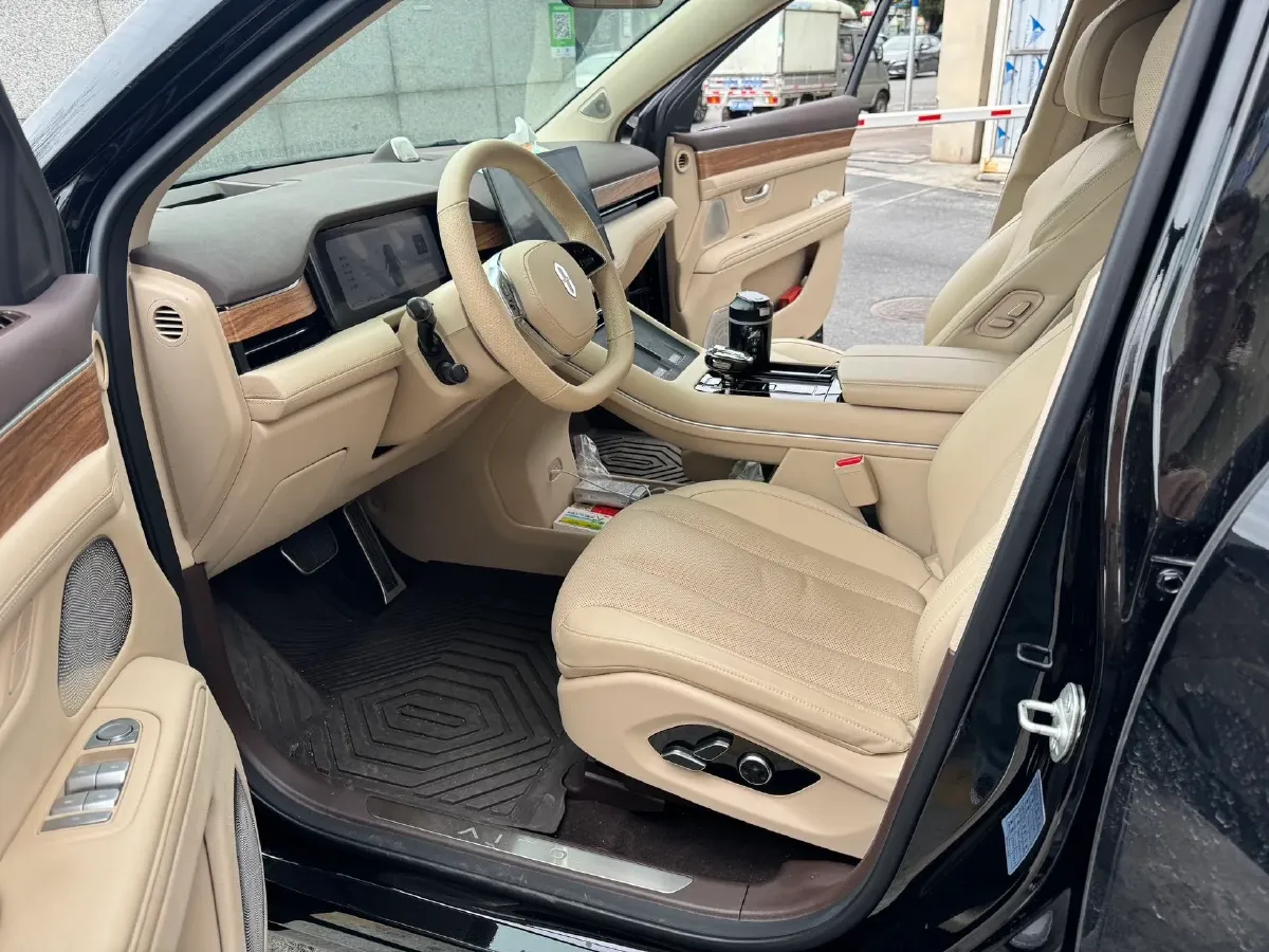 2024 AITO AITO M7 1.5T 152HP L4 REEV 40KWH,autocango,china used car exporter,china ev exporter,chinese used car exporter,chinese used ev exporter