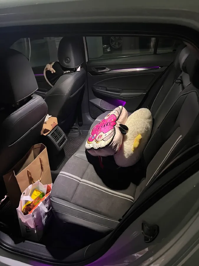 2023 Volkswagen Golf 1.4T 150HP L4 7DCT,autocango,china used car exporter,china ev exporter,chinese used car exporter,chinese used ev exporter