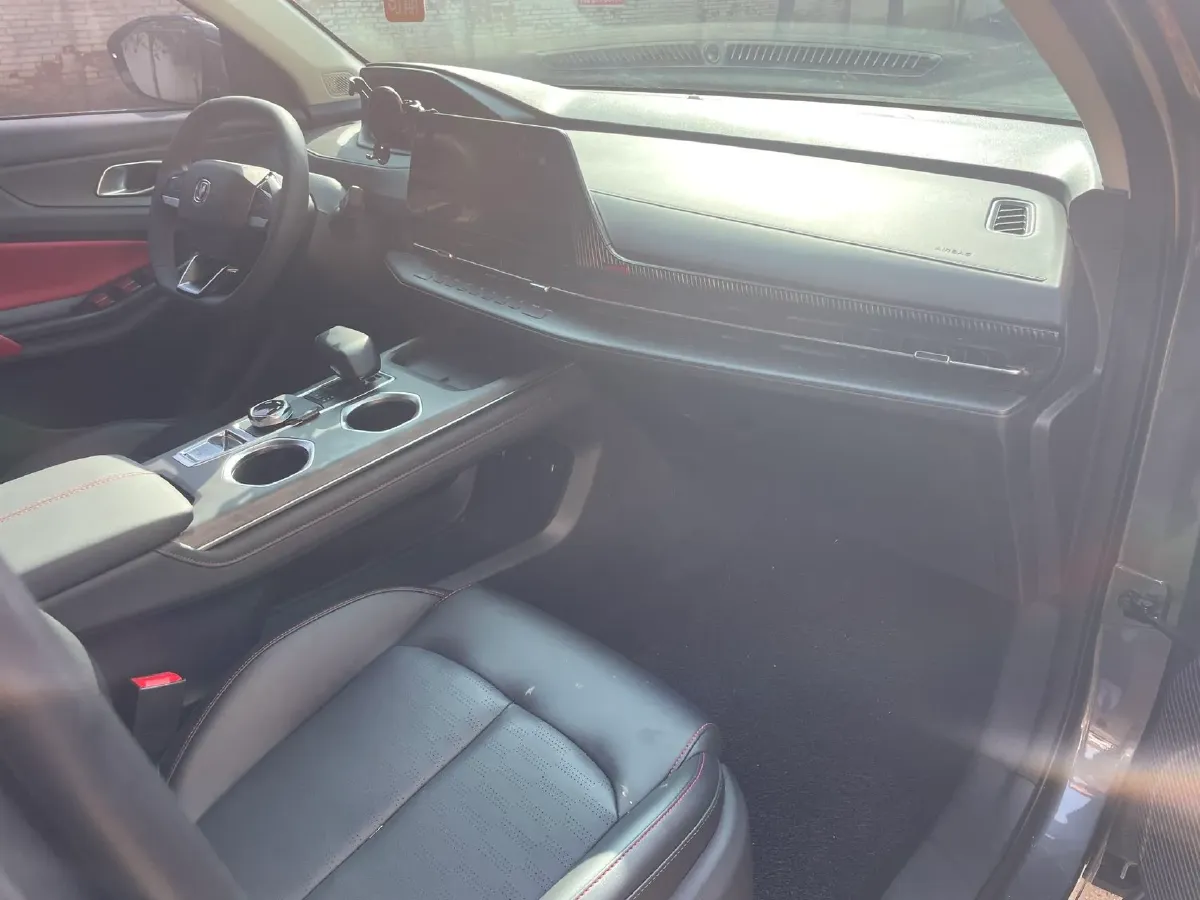 2022 ChangAn Oshan X7 Plus 1.5T 188HP L4 7DCT,autocango,china used car exporter,china ev exporter,chinese used car exporter,chinese used ev exporter