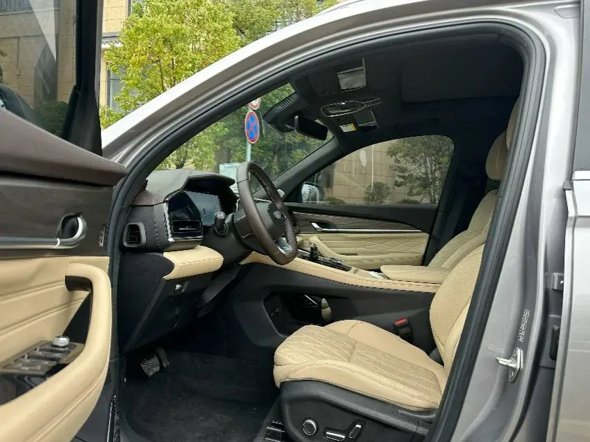 2025 Geely Monjaro 2.0T 238HP L4 8AT,autocango,china used car exporter,china ev exporter,chinese used car exporter,chinese used ev exporter