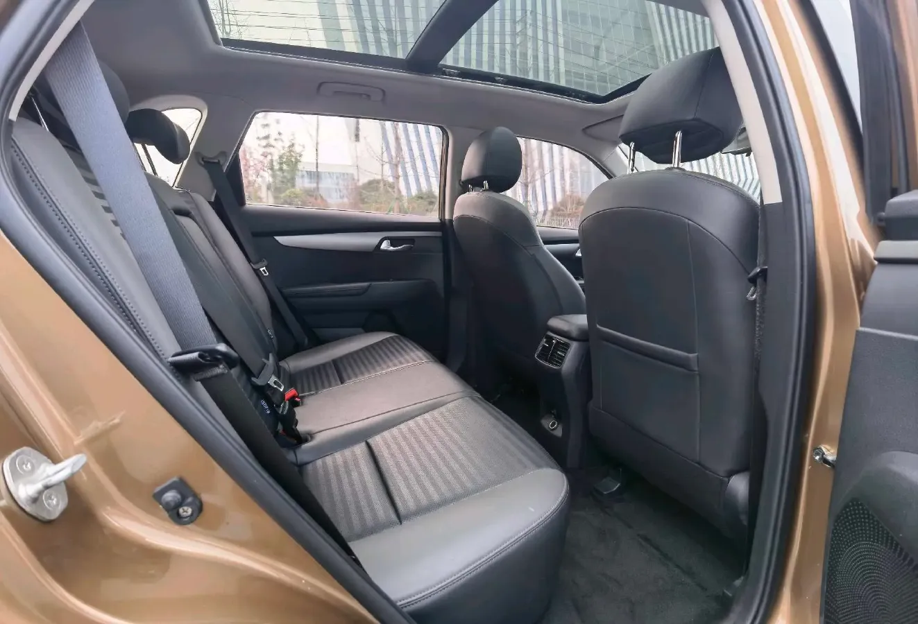 2018 Kia Sportage R 2.0L 160HP L4 6AT,autocango,china used car exporter,china ev exporter,chinese used car exporter,chinese used ev exporter