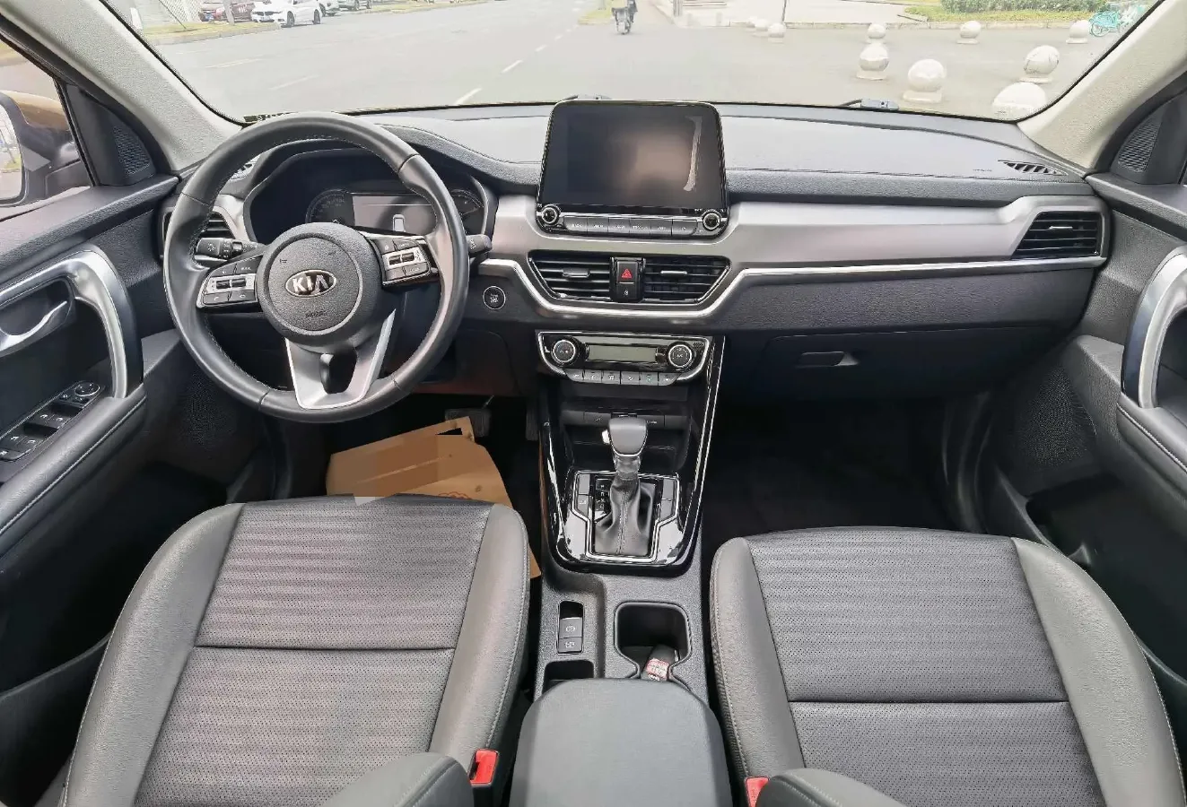 2018 Kia Sportage R 2.0L 160HP L4 6AT,autocango,china used car exporter,china ev exporter,chinese used car exporter,chinese used ev exporter