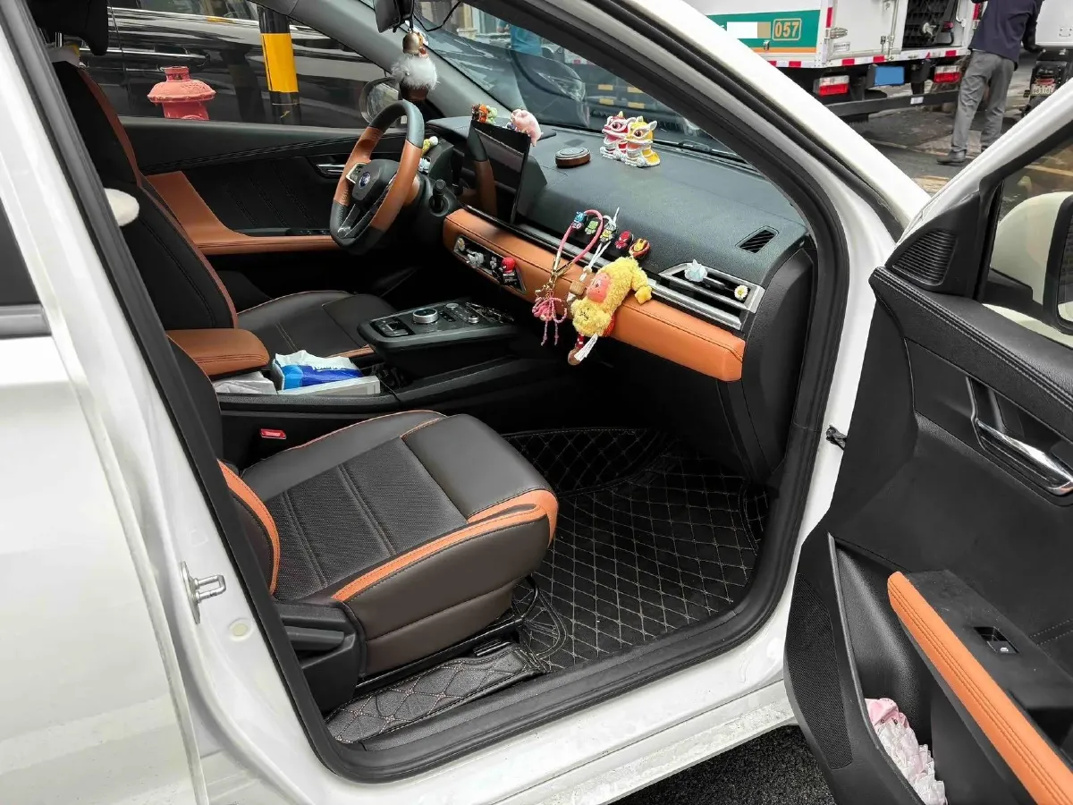 2021 MG Pilot 1.5T 173HP L4 7DCT,autocango,china used car exporter,china ev exporter,chinese used car exporter,chinese used ev exporter