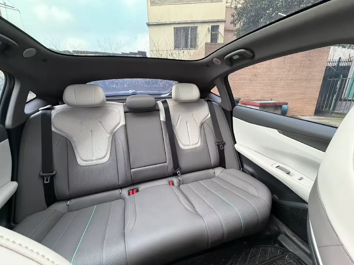 2025 Deepal L07 1.5L 98HP L4 REEV 35.07KWH,autocango,china used car exporter,china ev exporter,chinese used car exporter,chinese used ev exporter