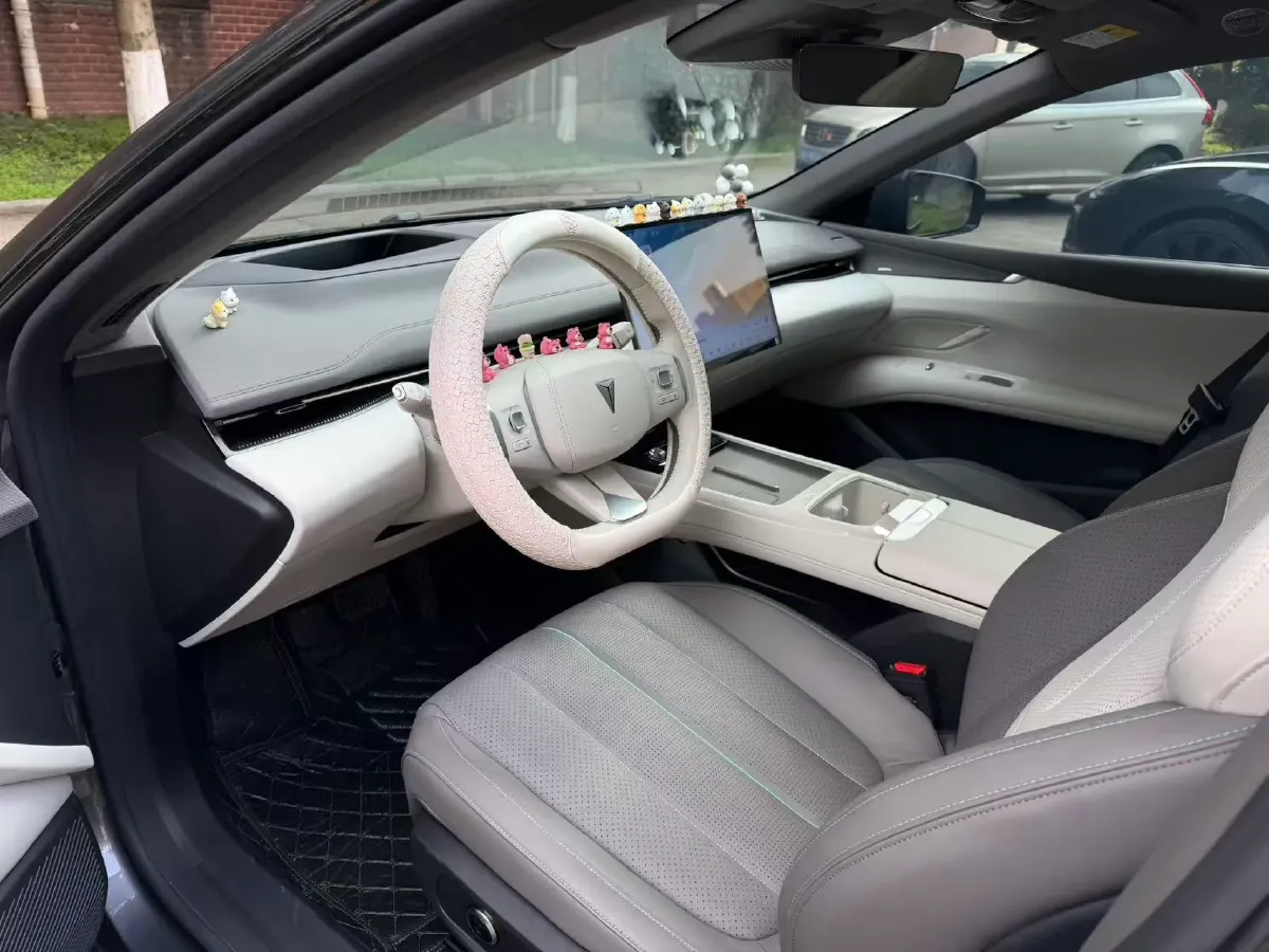 2025 Deepal L07 1.5L 98HP L4 REEV 35.07KWH,autocango,china used car exporter,china ev exporter,chinese used car exporter,chinese used ev exporter