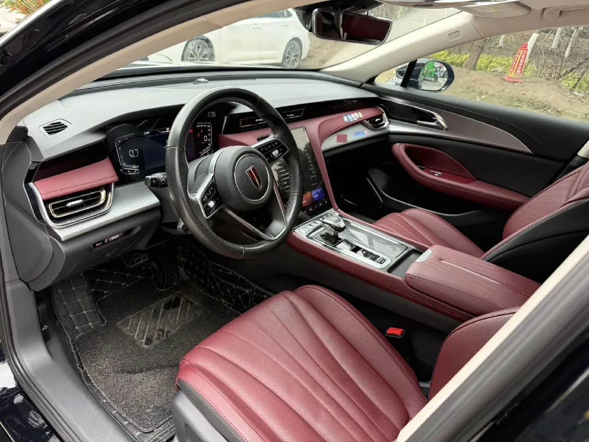 2023 HongQi H5 2.0T 224HP L4 8AT,autocango,china used car exporter,china ev exporter,chinese used car exporter,chinese used ev exporter