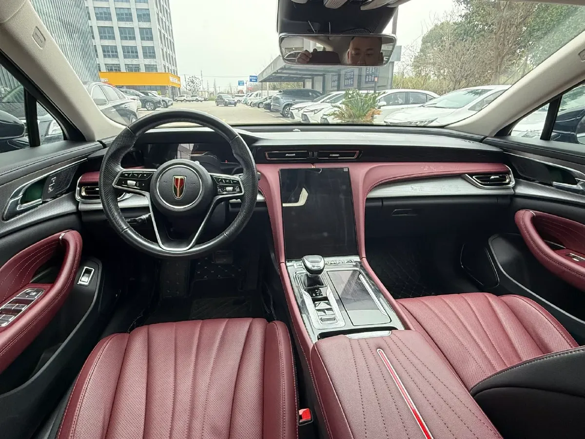 2023 HongQi H5 2.0T 224HP L4 8AT,autocango,china used car exporter,china ev exporter,chinese used car exporter,chinese used ev exporter