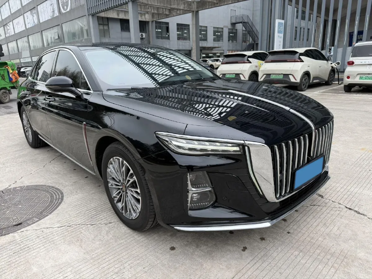 2023 HongQi H5 2.0T 224HP L4 8AT,autocango,china used car exporter,china ev exporter,chinese used car exporter,chinese used ev exporter