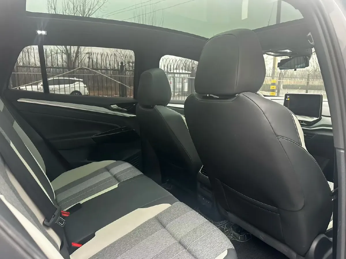 2022 Volkswagen ID.4 Crozz BEV 55.7KWH,autocango,china used car exporter,china ev exporter,chinese used car exporter,chinese used ev exporter