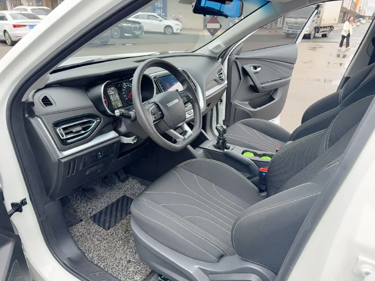 2020 Jetour X70M 1.5T 156HP L4 6MT,autocango,china used car exporter,china ev exporter,chinese used car exporter,chinese used ev exporter