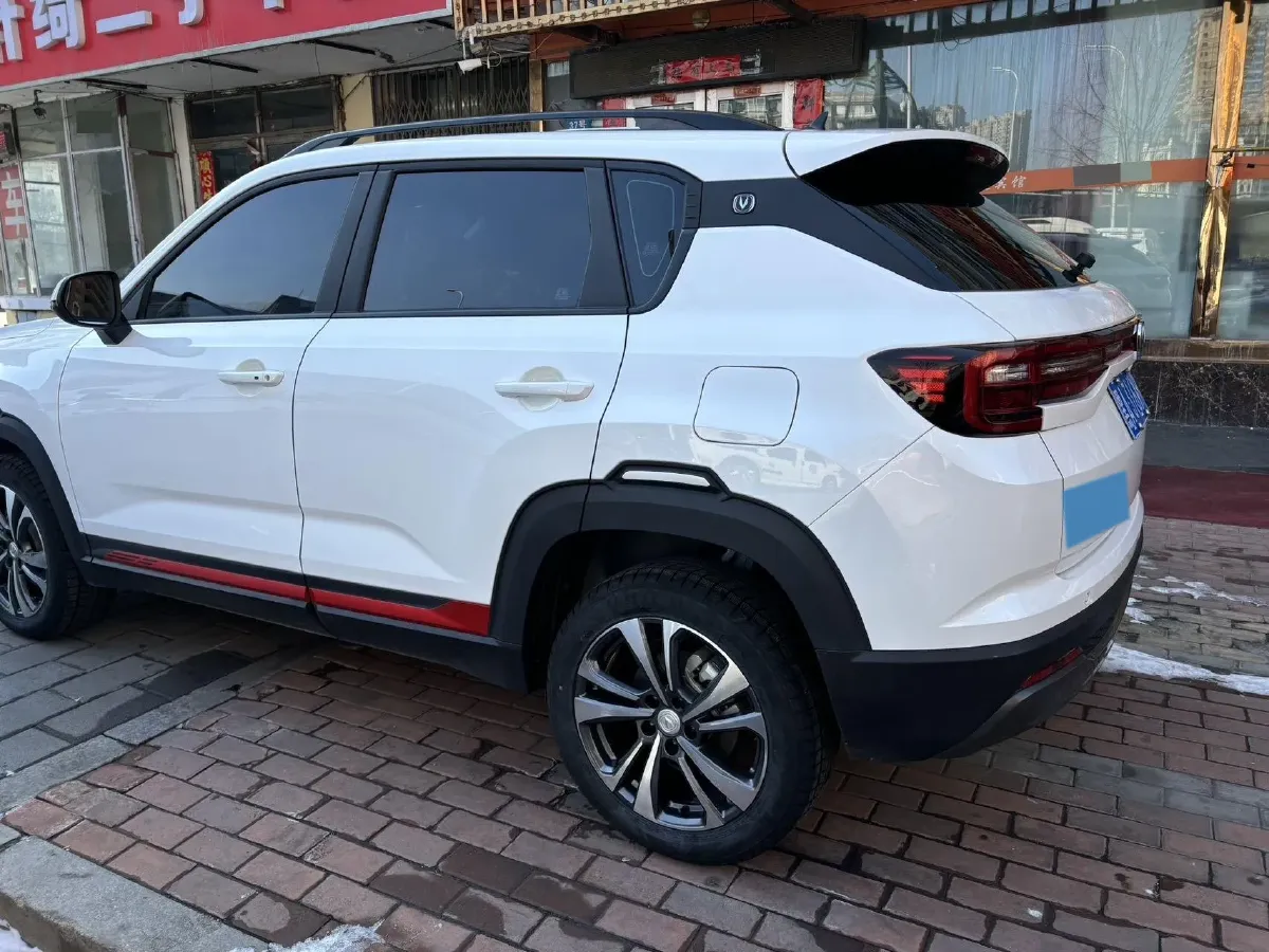2022 ChangAn Eado 1.6L 128HP L4 5MT,autocango,china used car exporter,china ev exporter,chinese used car exporter,chinese used ev exporter