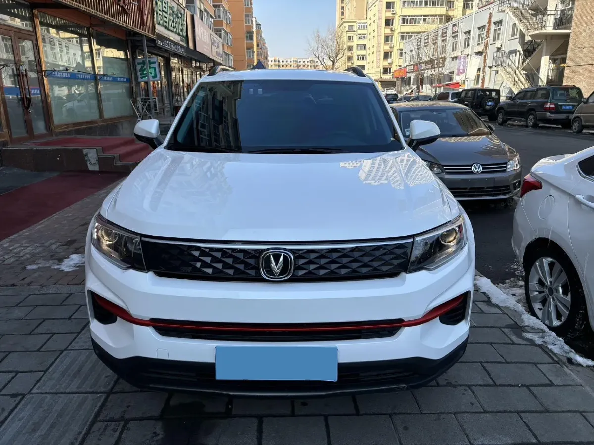 2022 ChangAn Eado 1.6L 128HP L4 5MT,autocango,china used car exporter,china ev exporter,chinese used car exporter,chinese used ev exporter