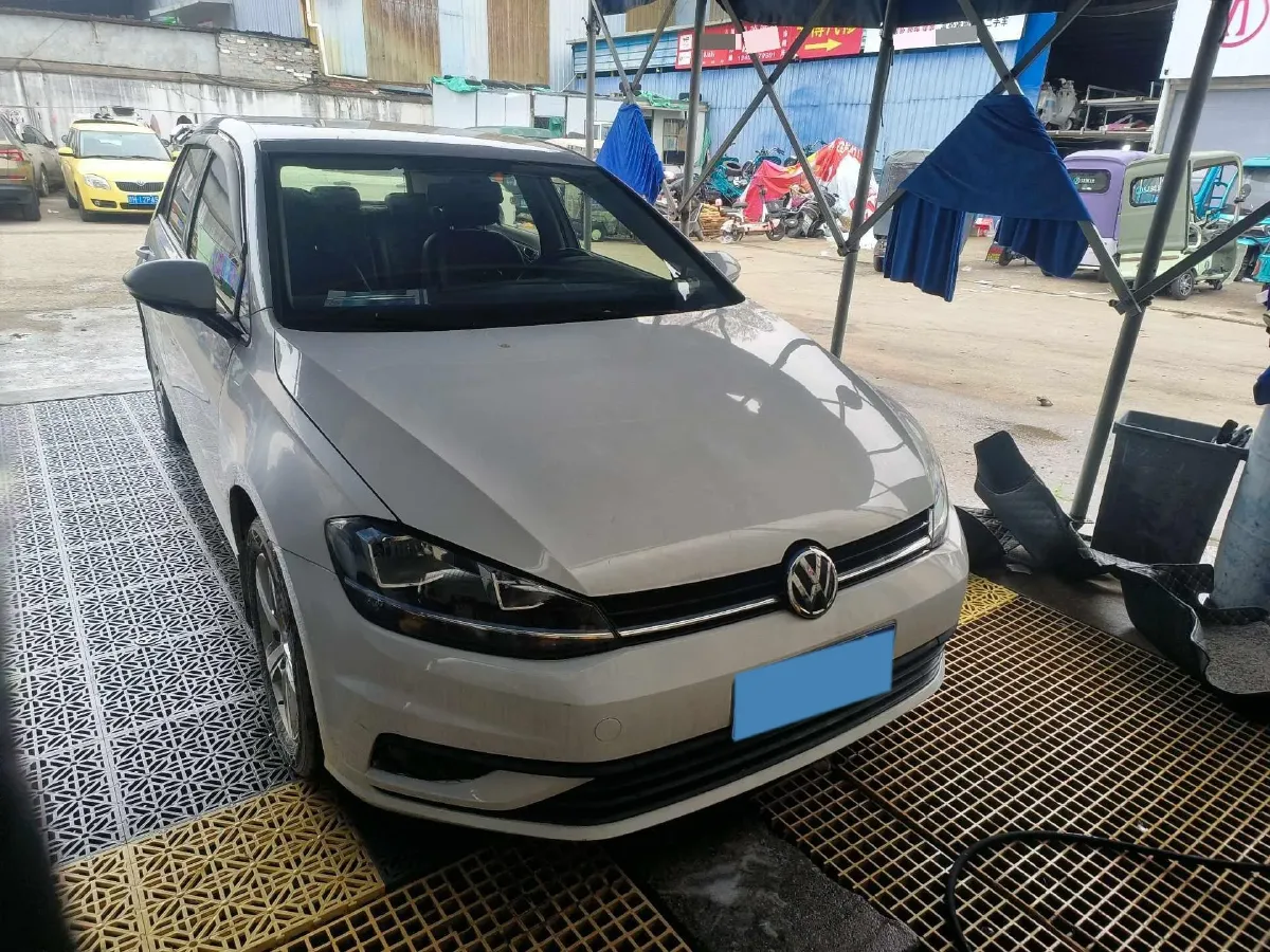 2018 Volkswagen Golf 1.6L 110HP L4 6AT,autocango,china used car exporter,china ev exporter,chinese used car exporter,chinese used ev exporter