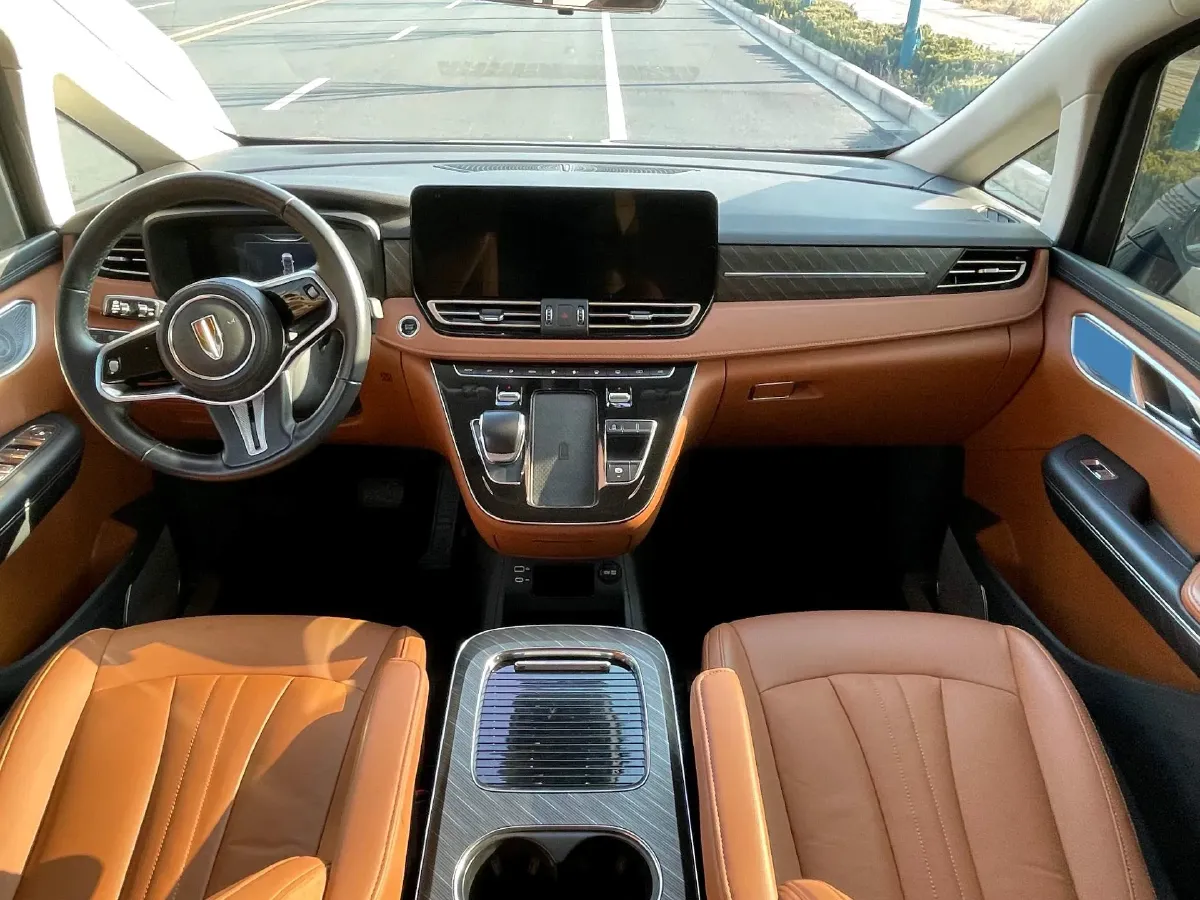 2023 HongQi HQ9 2.0T 252HP L4 8AT,autocango,china used car exporter,china ev exporter,chinese used car exporter,chinese used ev exporter