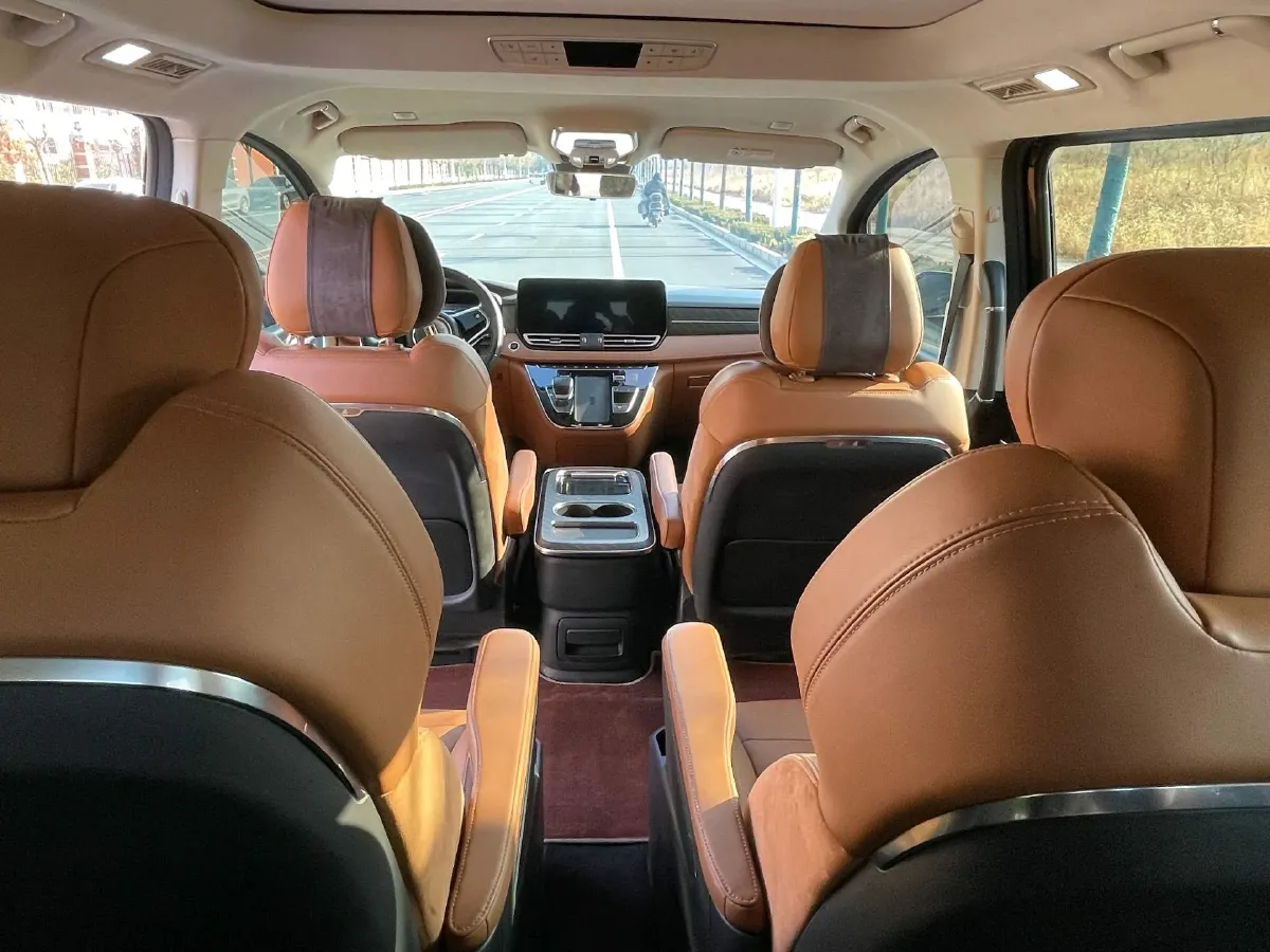 2023 HongQi HQ9 2.0T 252HP L4 8AT,autocango,china used car exporter,china ev exporter,chinese used car exporter,chinese used ev exporter