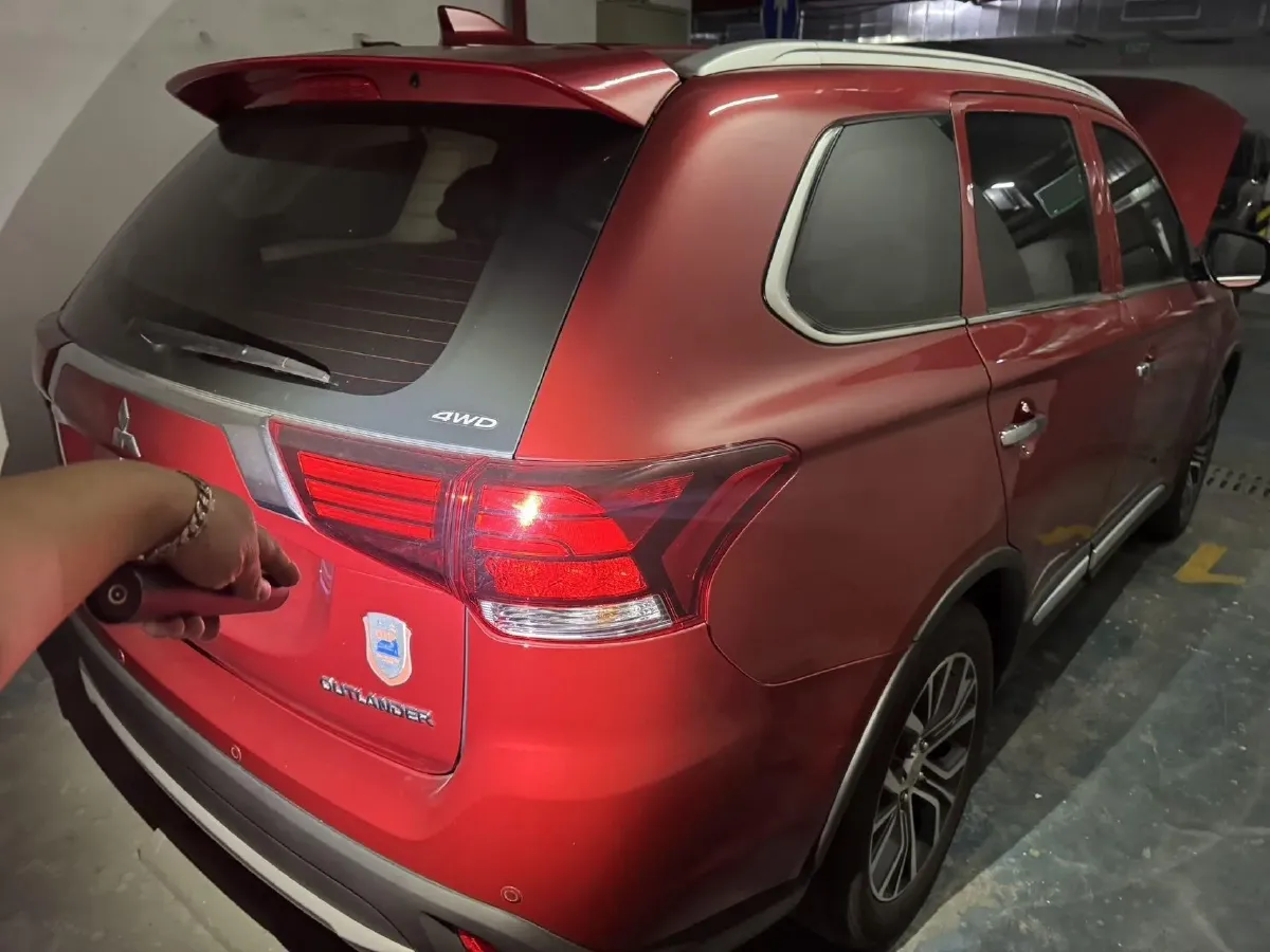 2018 Mitsubishi Outlander 2.4L 192HP L4 CVT,autocango,china used car exporter,china ev exporter,chinese used car exporter,chinese used ev exporter
