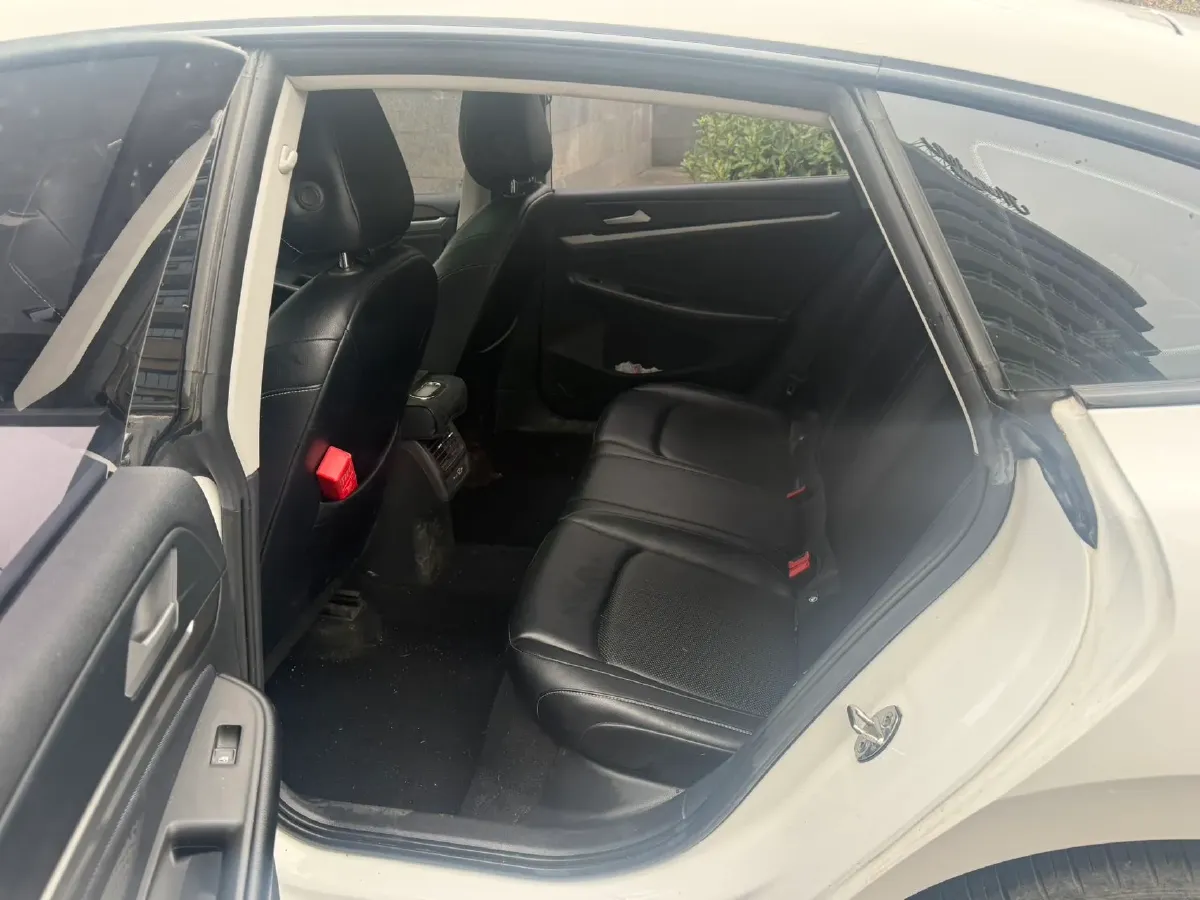 2022 Jetour DASHING i-DM 1.5T 156HP L4 3DHT PHEV 19.27KWH,autocango,china used car exporter,china ev exporter,chinese used car exporter,chinese used ev exporter