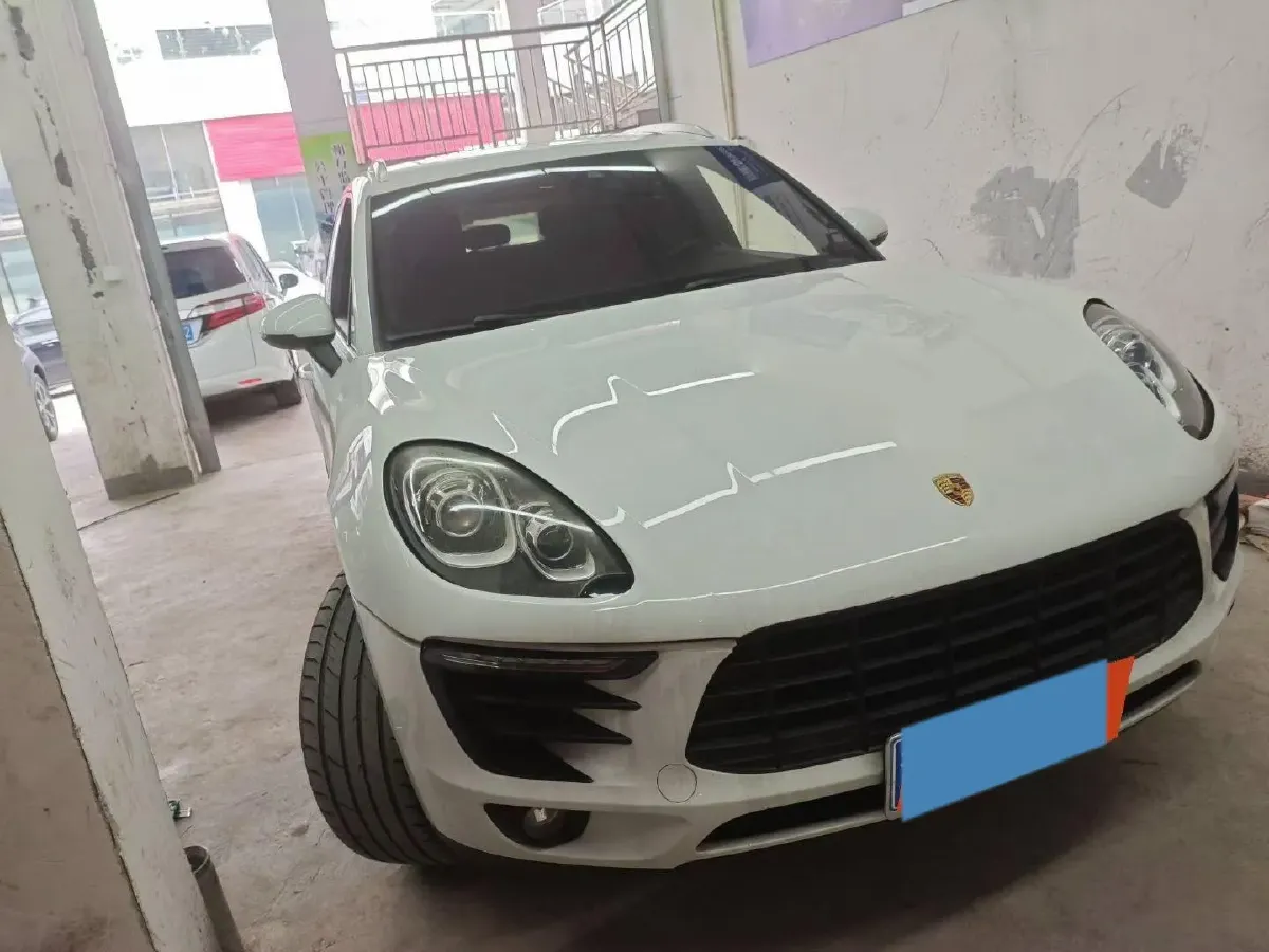 2017 Porsche Macan 2.0T 252HP L4 7DCT,autocango,china used car exporter,china ev exporter,chinese used car exporter,chinese used ev exporter