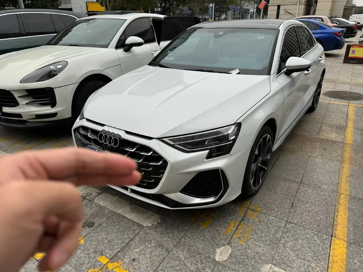 2025 Audi A3 1.5T 160HP L4 7DCT,autocango,china used car exporter,china ev exporter,chinese used car exporter,chinese used ev exporter