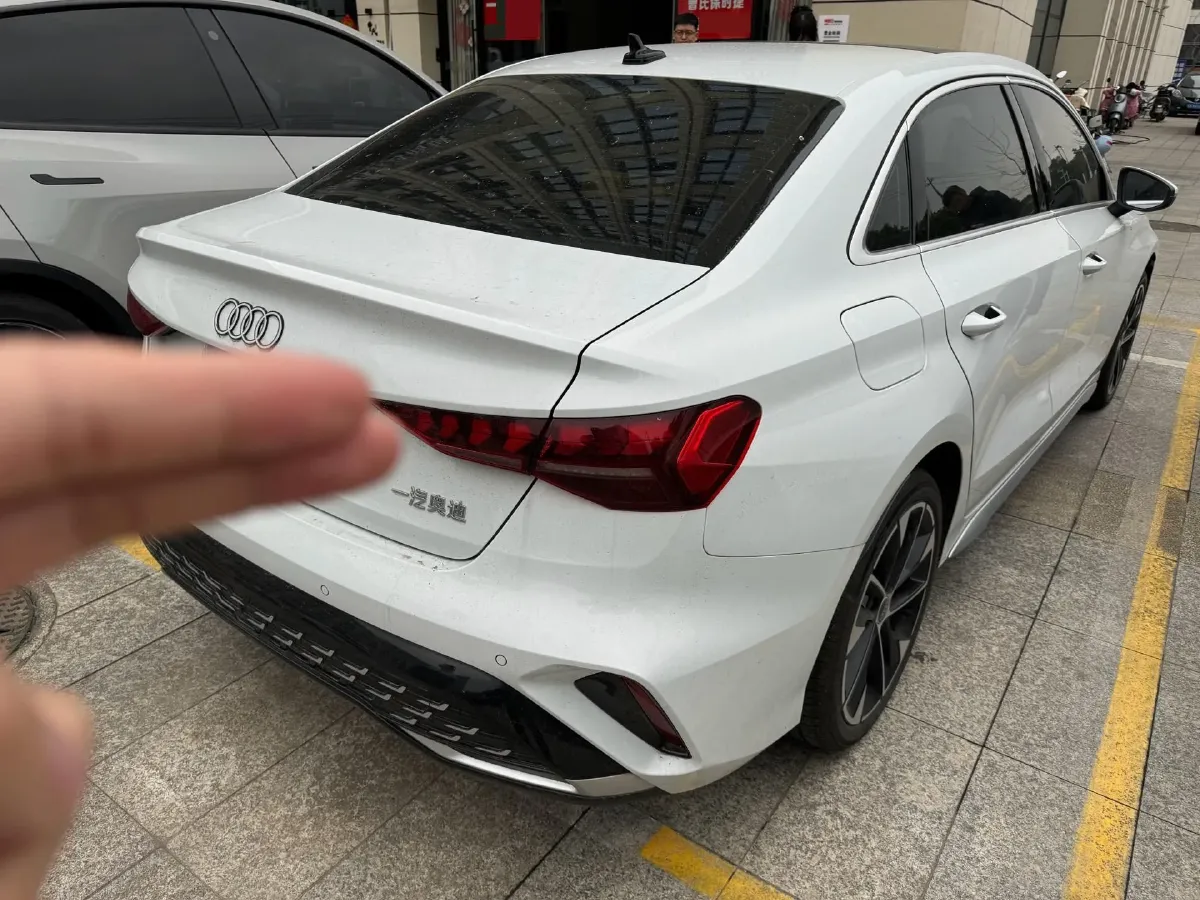 2025 Audi A3 1.5T 160HP L4 7DCT,autocango,china used car exporter,china ev exporter,chinese used car exporter,chinese used ev exporter