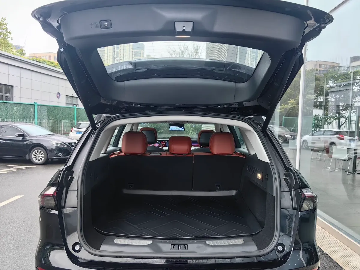 2025 Lincoln Nautilus 2.0T 261HP L4 8AT,autocango,china used car exporter,china ev exporter,chinese used car exporter,chinese used ev exporter