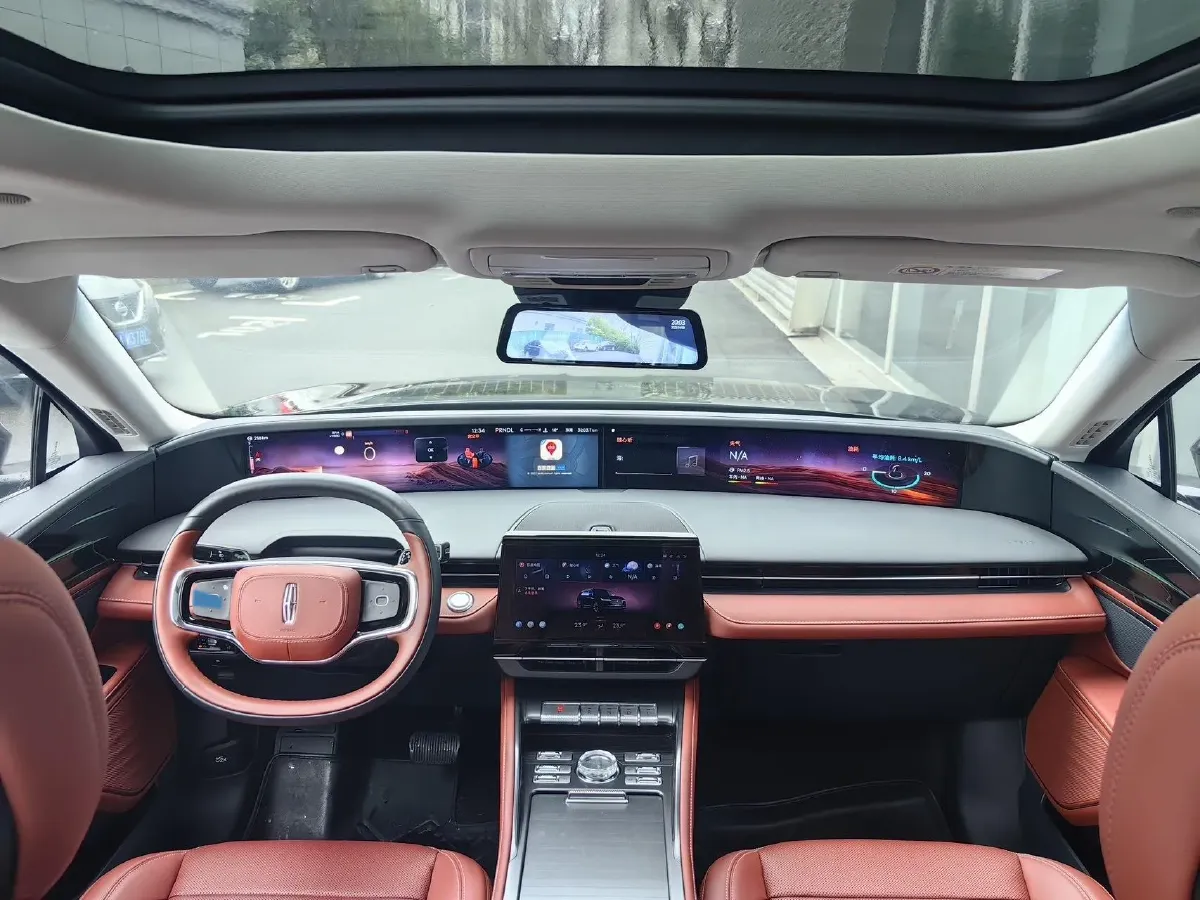 2025 Lincoln Nautilus 2.0T 261HP L4 8AT,autocango,china used car exporter,china ev exporter,chinese used car exporter,chinese used ev exporter