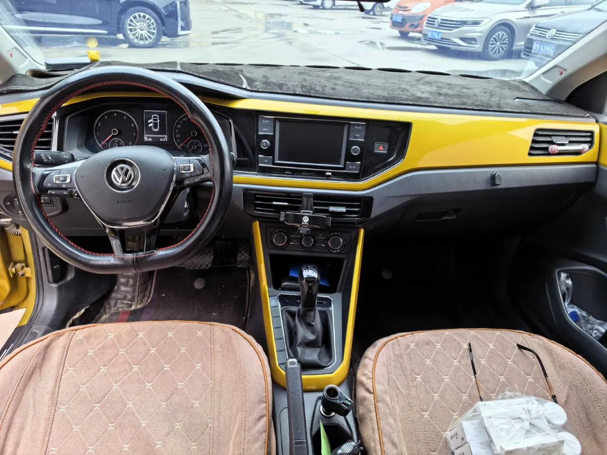 2019 Volkswagen Polo 1.5L 113HP L4 6AT,autocango,china used car exporter,china ev exporter,chinese used car exporter,chinese used ev exporter