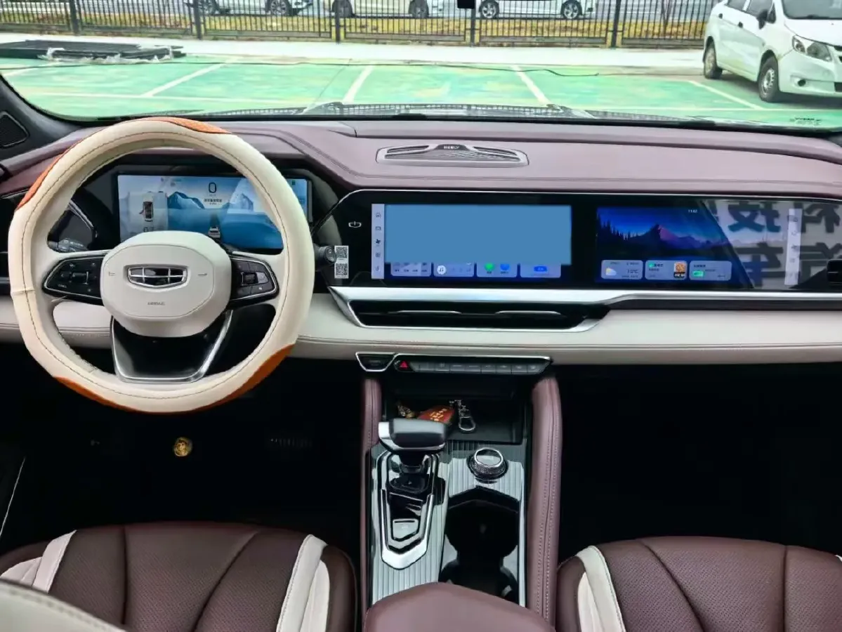 2021 Geely Monjaro 2.0T 218HP L4 7DCT,autocango,china used car exporter,china ev exporter,chinese used car exporter,chinese used ev exporter