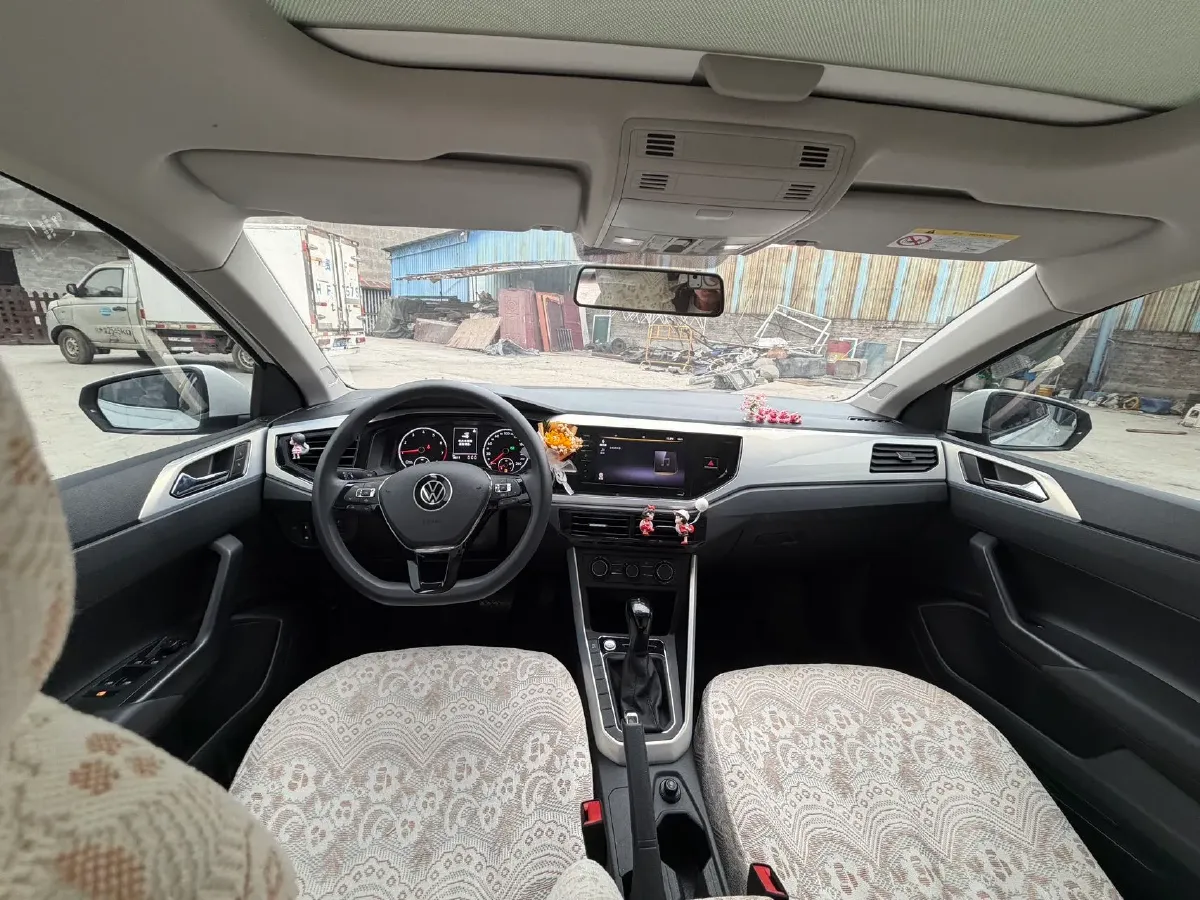 2023 Volkswagen Polo 1.5L 113HP L4 6AT,autocango,china used car exporter,china ev exporter,chinese used car exporter,chinese used ev exporter