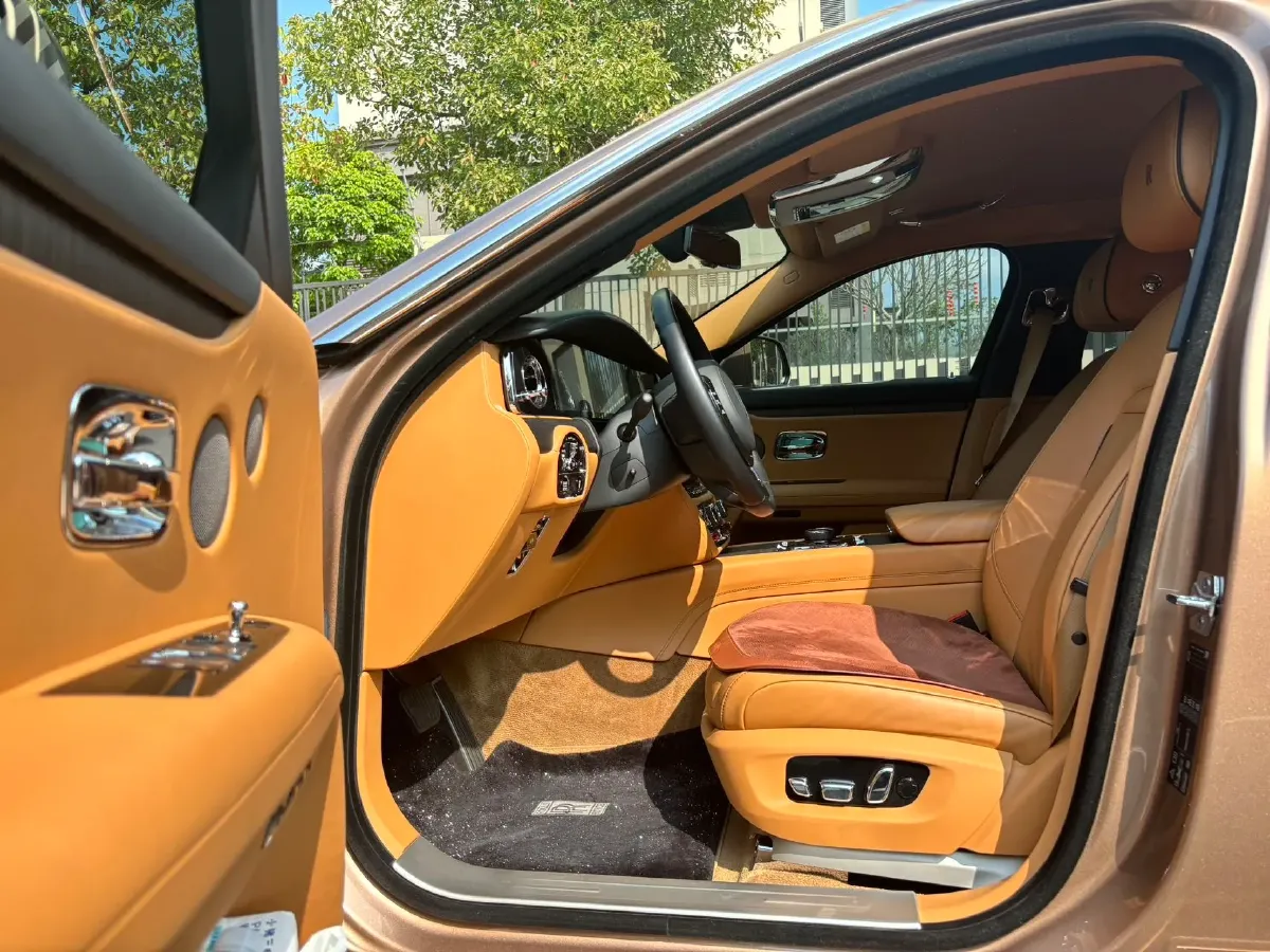 2021 Rolls-Royce Ghost 6.7T 571HP V12 8AT,autocango,china used car exporter,china ev exporter,chinese used car exporter,chinese used ev exporter