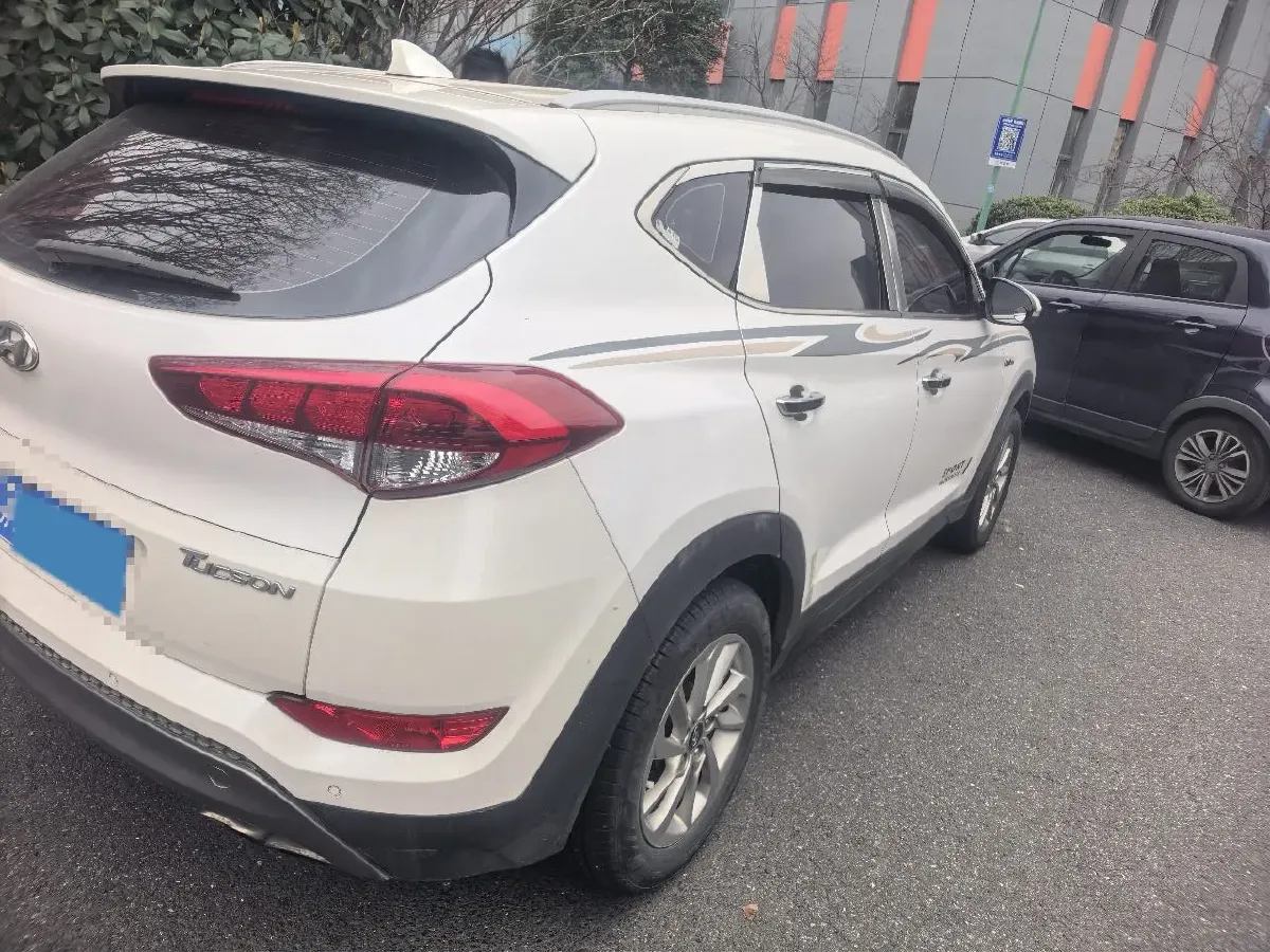 2015 Hyundai Tucson 1.6T 177HP L4 7DCT,autocango,china used car exporter,china ev exporter,chinese used car exporter,chinese used ev exporter