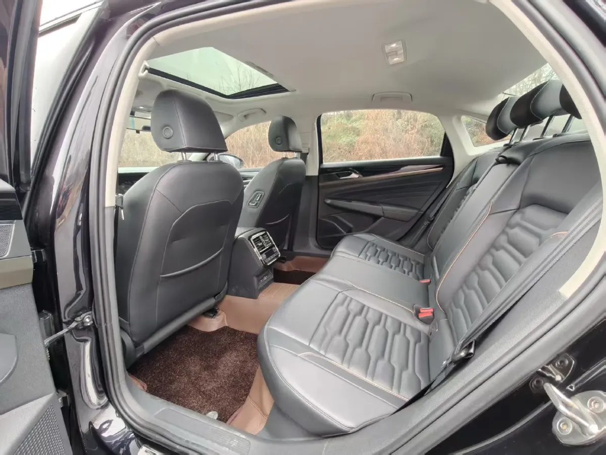 2020 Volkswagen Passat 1.4T 150HP L4 7DCT,autocango,china used car exporter,china ev exporter,chinese used car exporter,chinese used ev exporter