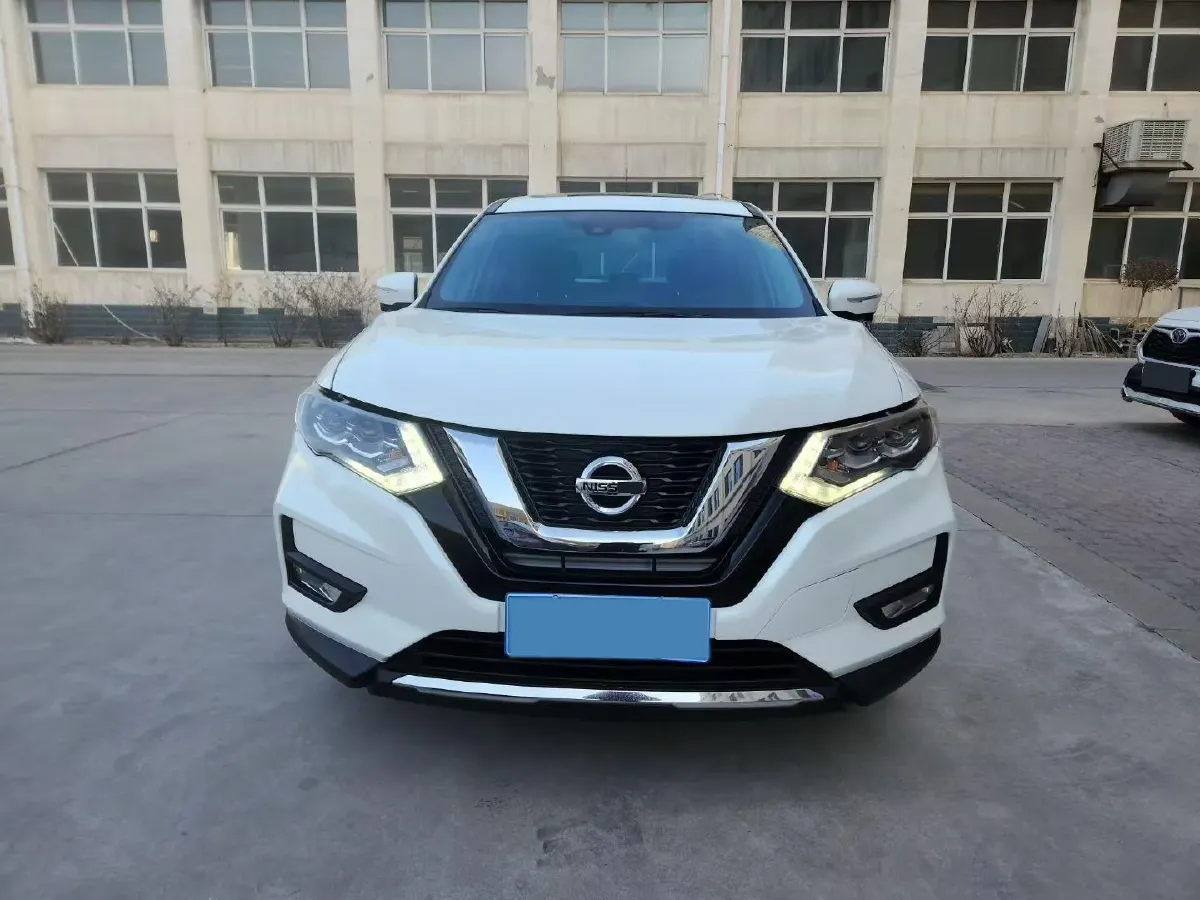 2023 Nissan X-Trail 2.0L 151HP L4 CVT,autocango,china used car exporter,china ev exporter,chinese used car exporter,chinese used ev exporter