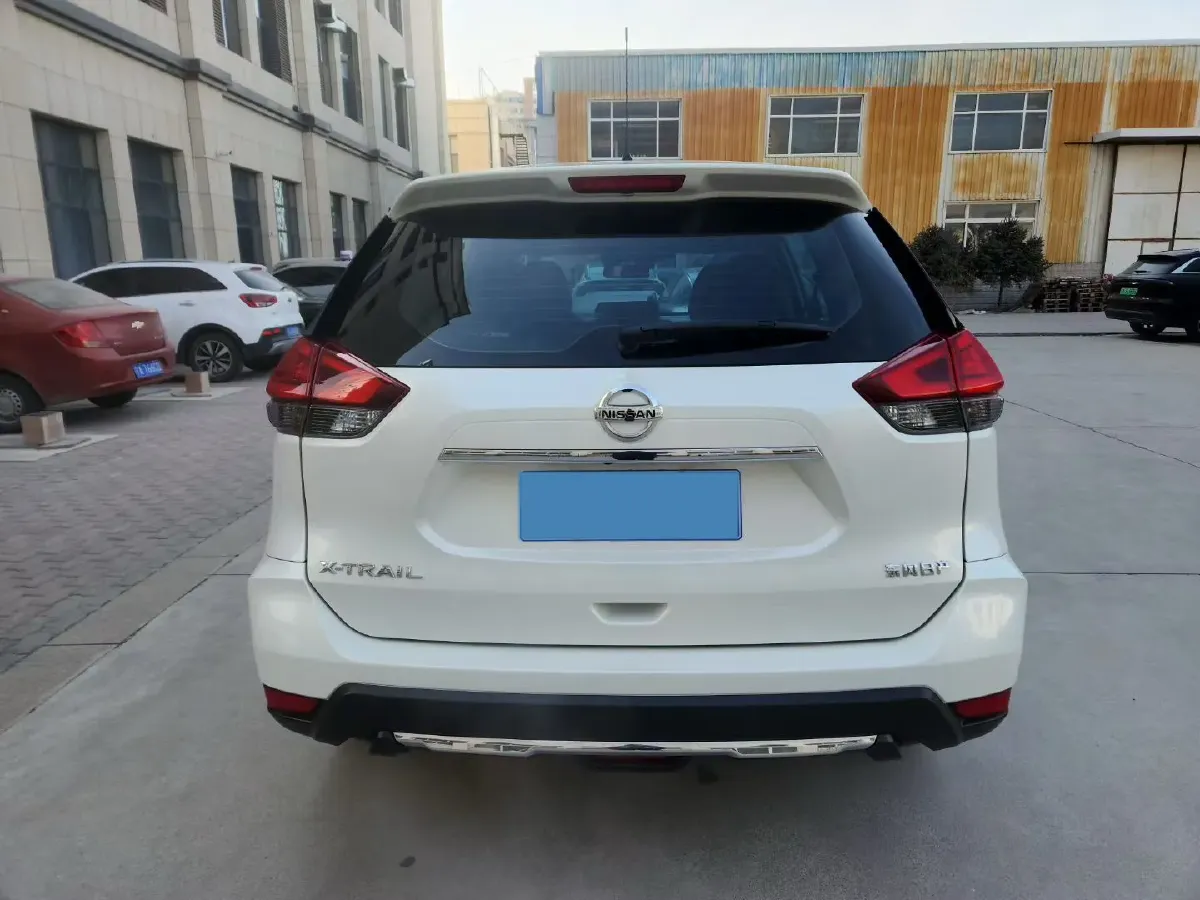 2023 Nissan X-Trail 2.0L 151HP L4 CVT,autocango,china used car exporter,china ev exporter,chinese used car exporter,chinese used ev exporter