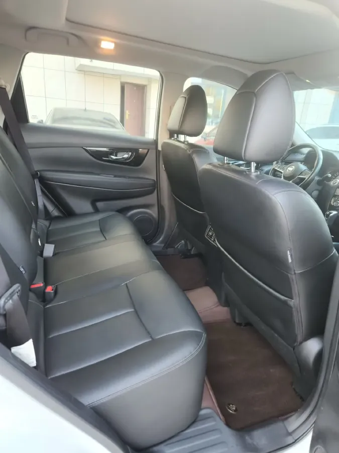 2023 Nissan X-Trail 2.0L 151HP L4 CVT,autocango,china used car exporter,china ev exporter,chinese used car exporter,chinese used ev exporter