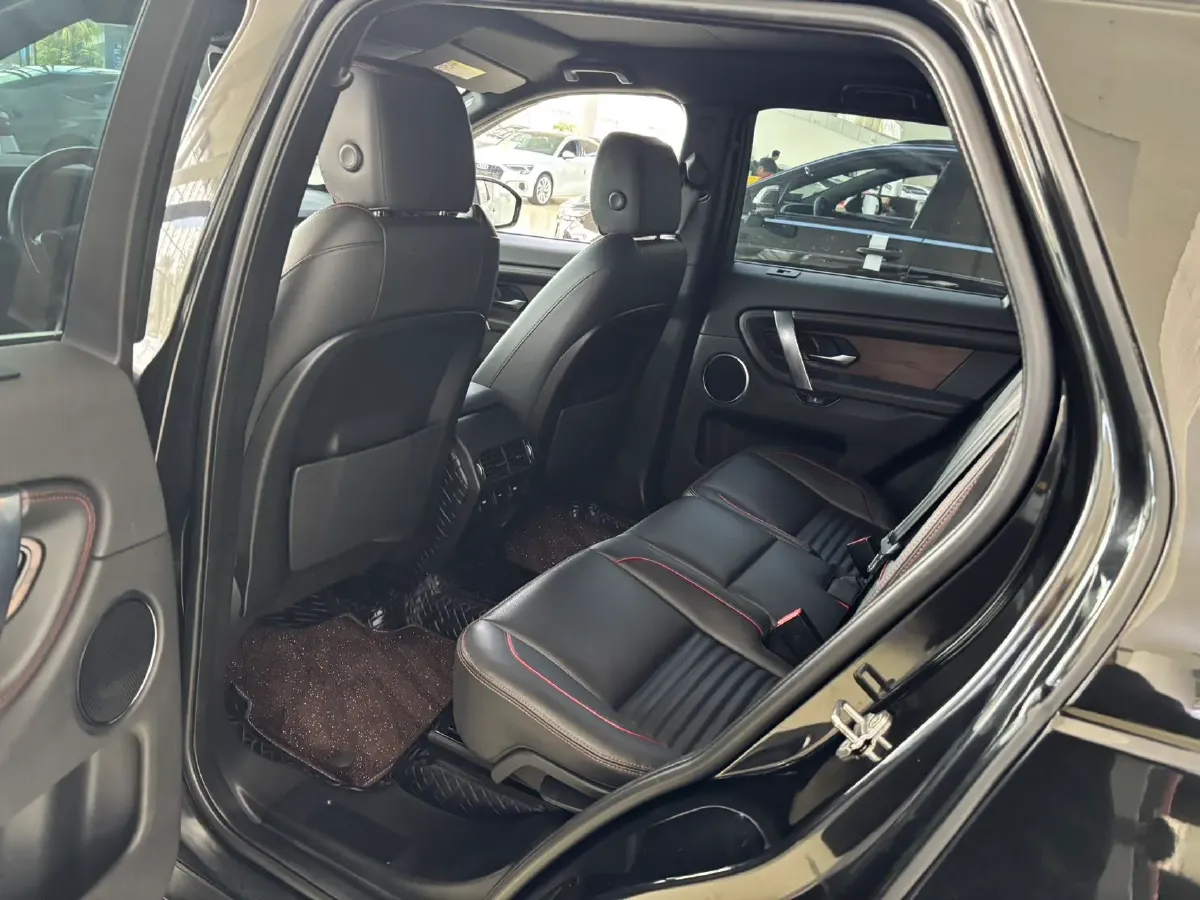 2020 Land Rover Discovery Sport 2.0T 249HP L4 9AT,autocango,china used car exporter,china ev exporter,chinese used car exporter,chinese used ev exporter