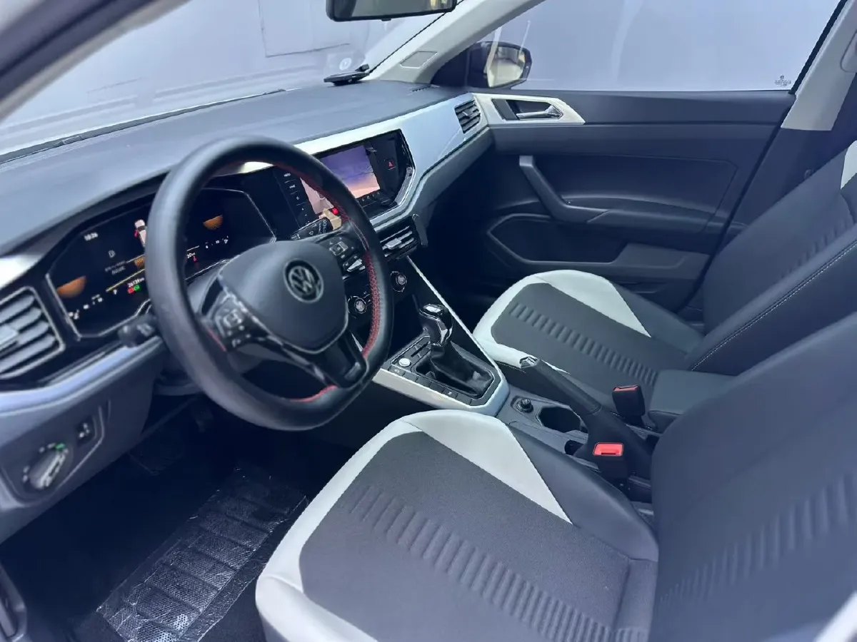 2023 Volkswagen Polo 1.5L 113HP L4 6AT,autocango,china used car exporter,china ev exporter,chinese used car exporter,chinese used ev exporter