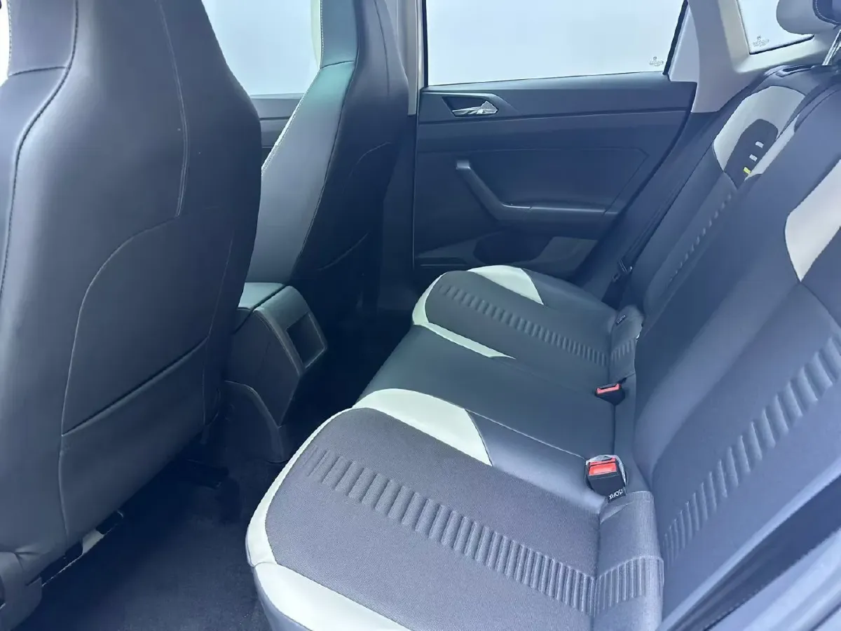 2023 Volkswagen Polo 1.5L 113HP L4 6AT,autocango,china used car exporter,china ev exporter,chinese used car exporter,chinese used ev exporter