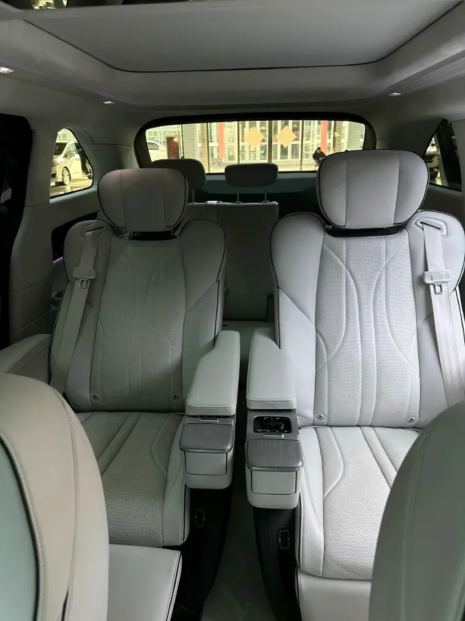 2024 Xpeng X9 BEV 101.5KWH,autocango,china used car exporter,china ev exporter,chinese used car exporter,chinese used ev exporter