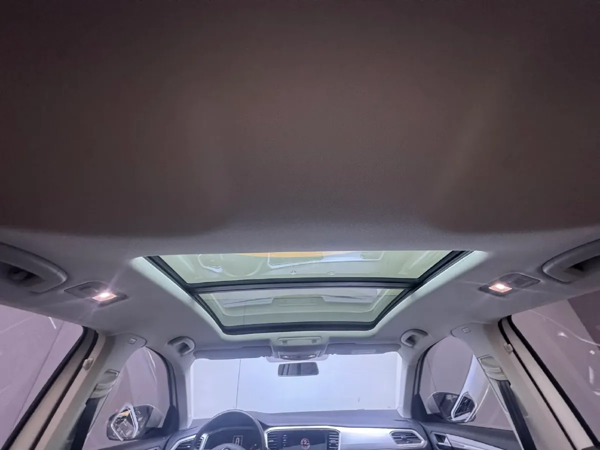 2021 Volkswagen T-Roc 1.4T 150HP L4 7DCT,autocango,china used car exporter,china ev exporter,chinese used car exporter,chinese used ev exporter