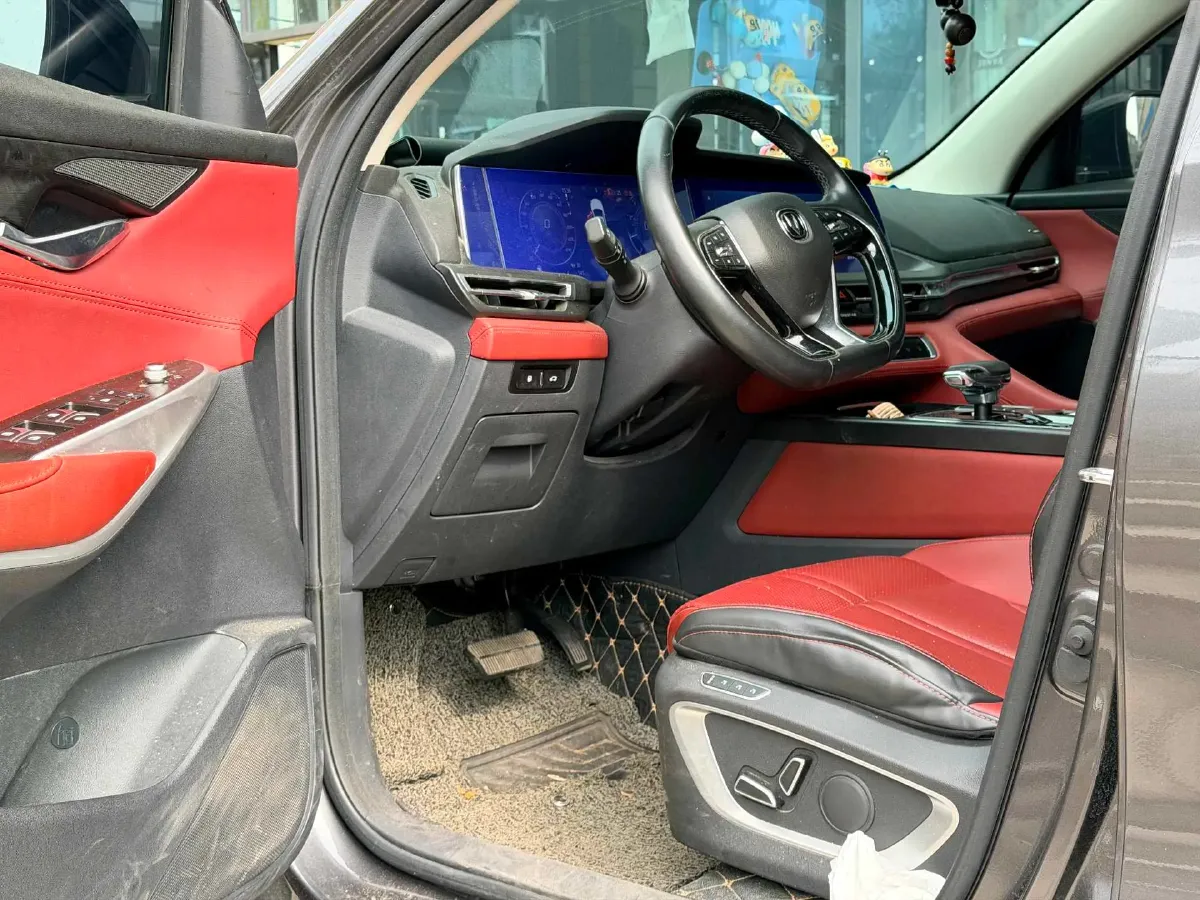 2021 ChangAn CS75 Plus 2.0T 233HP L4 8AT,autocango,china used car exporter,china ev exporter,chinese used car exporter,chinese used ev exporter