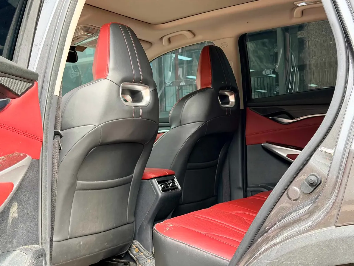 2021 ChangAn CS75 Plus 2.0T 233HP L4 8AT,autocango,china used car exporter,china ev exporter,chinese used car exporter,chinese used ev exporter