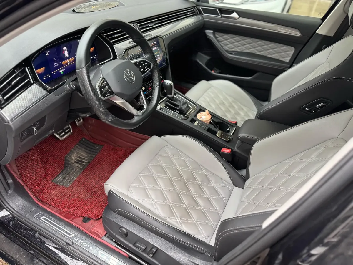 2023 Volkswagen Magotan 2.0T 186HP L4 7DCT,autocango,china used car exporter,china ev exporter,chinese used car exporter,chinese used ev exporter